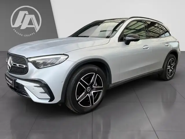 Mercedes-Benz GLC view 14