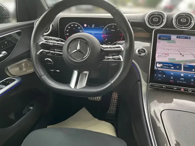 Mercedes-Benz GLC view 9