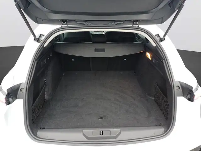 Peugeot 308 view 7