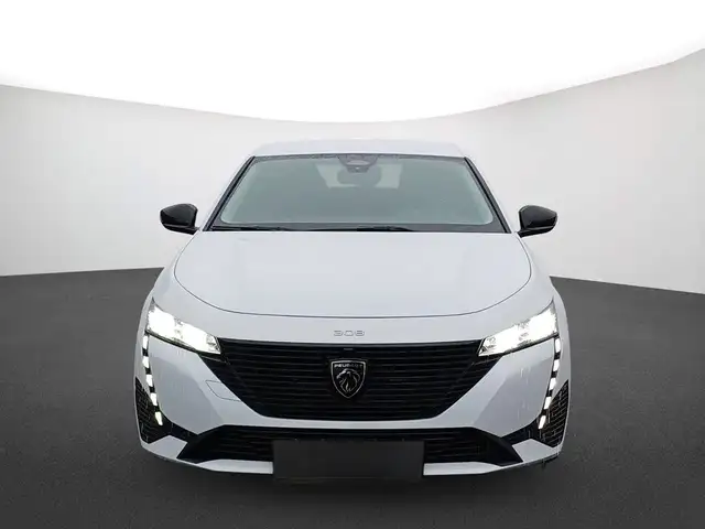 Peugeot 308 view 2