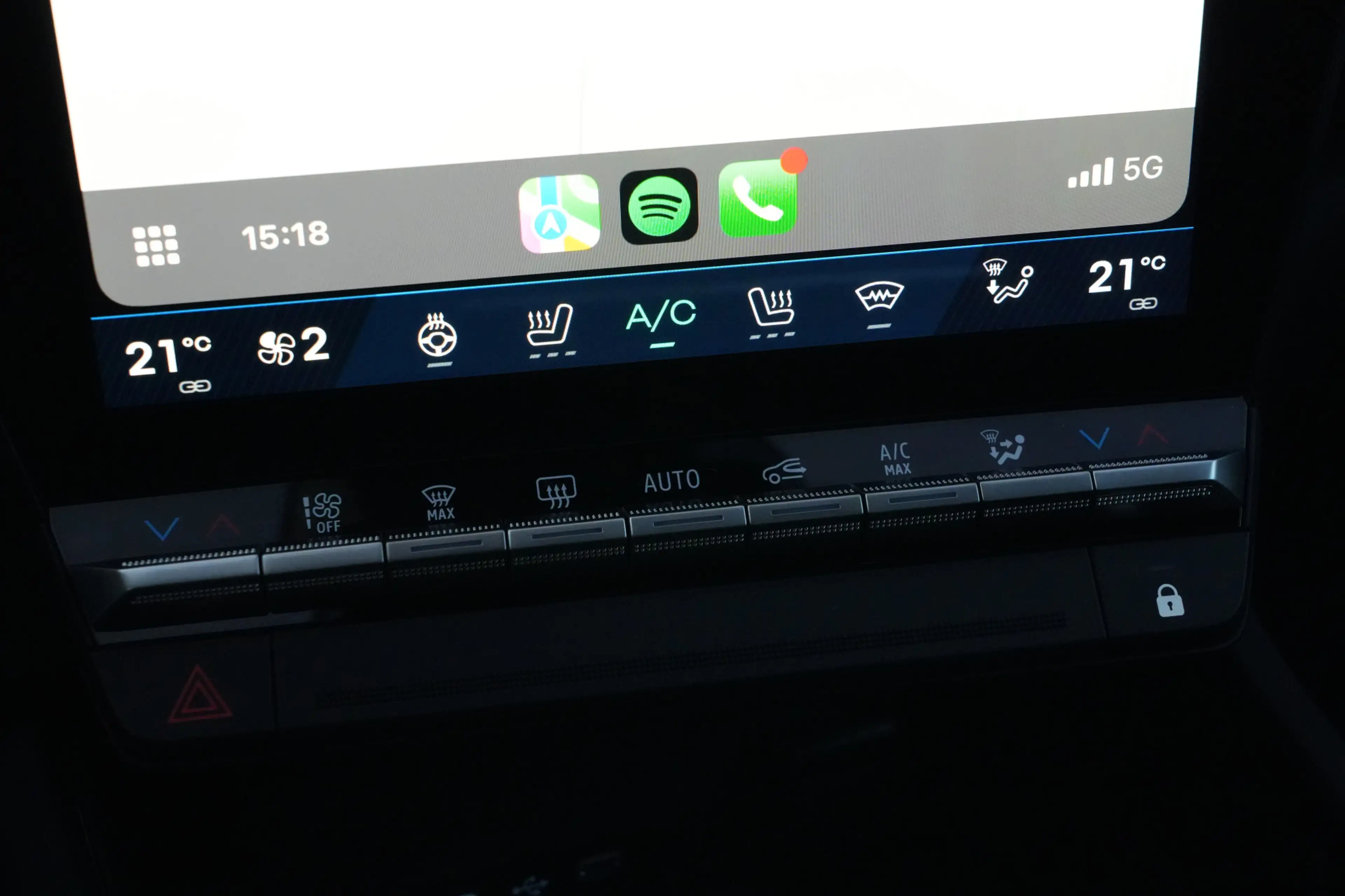 Renault Rafale 1.2 E-Tech 4x4 Plug-in Hybrid 300 Esprit Alpine 30 — photo 14