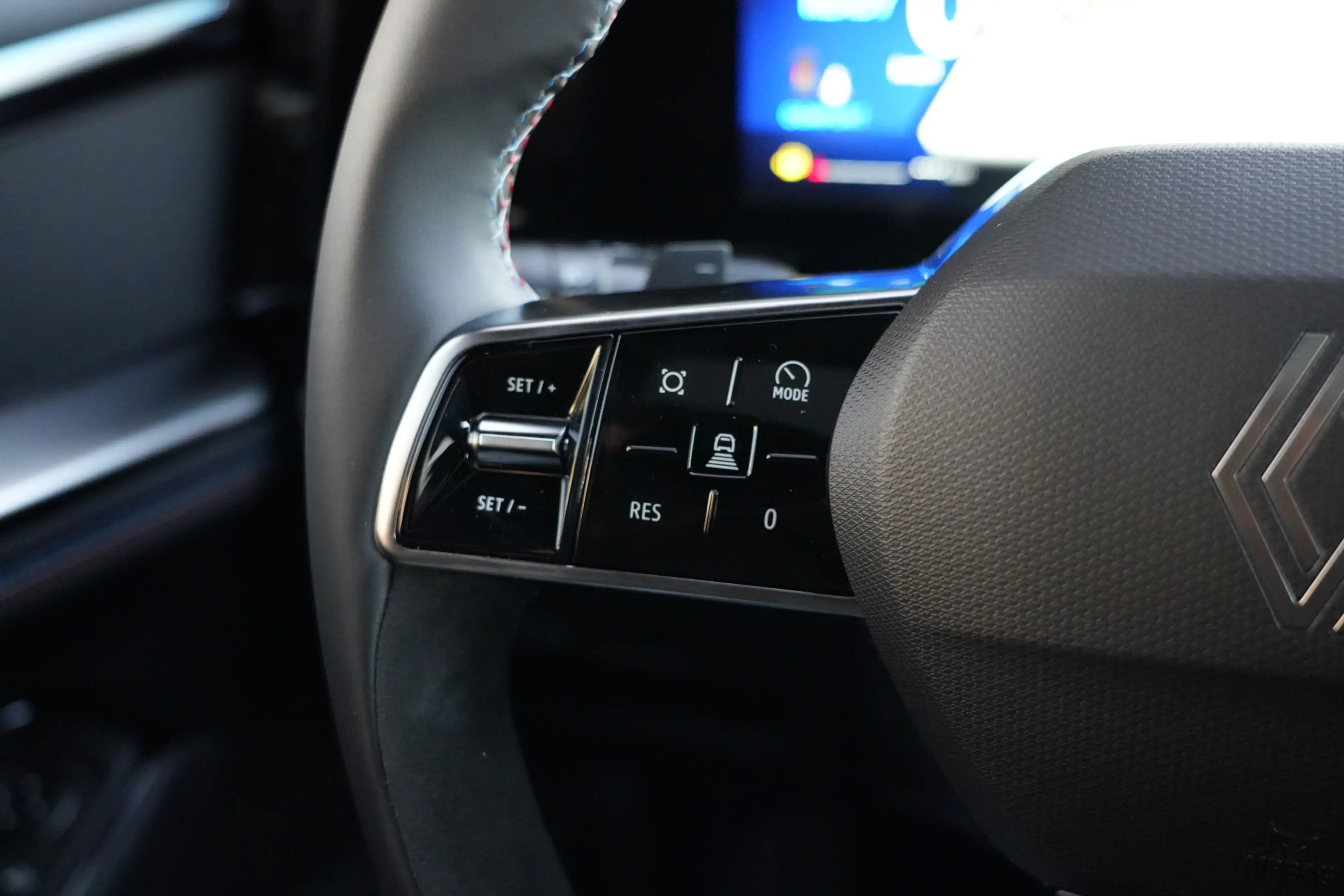 Renault Rafale 1.2 E-Tech 4x4 Plug-in Hybrid 300 Esprit Alpine 30 — photo 16
