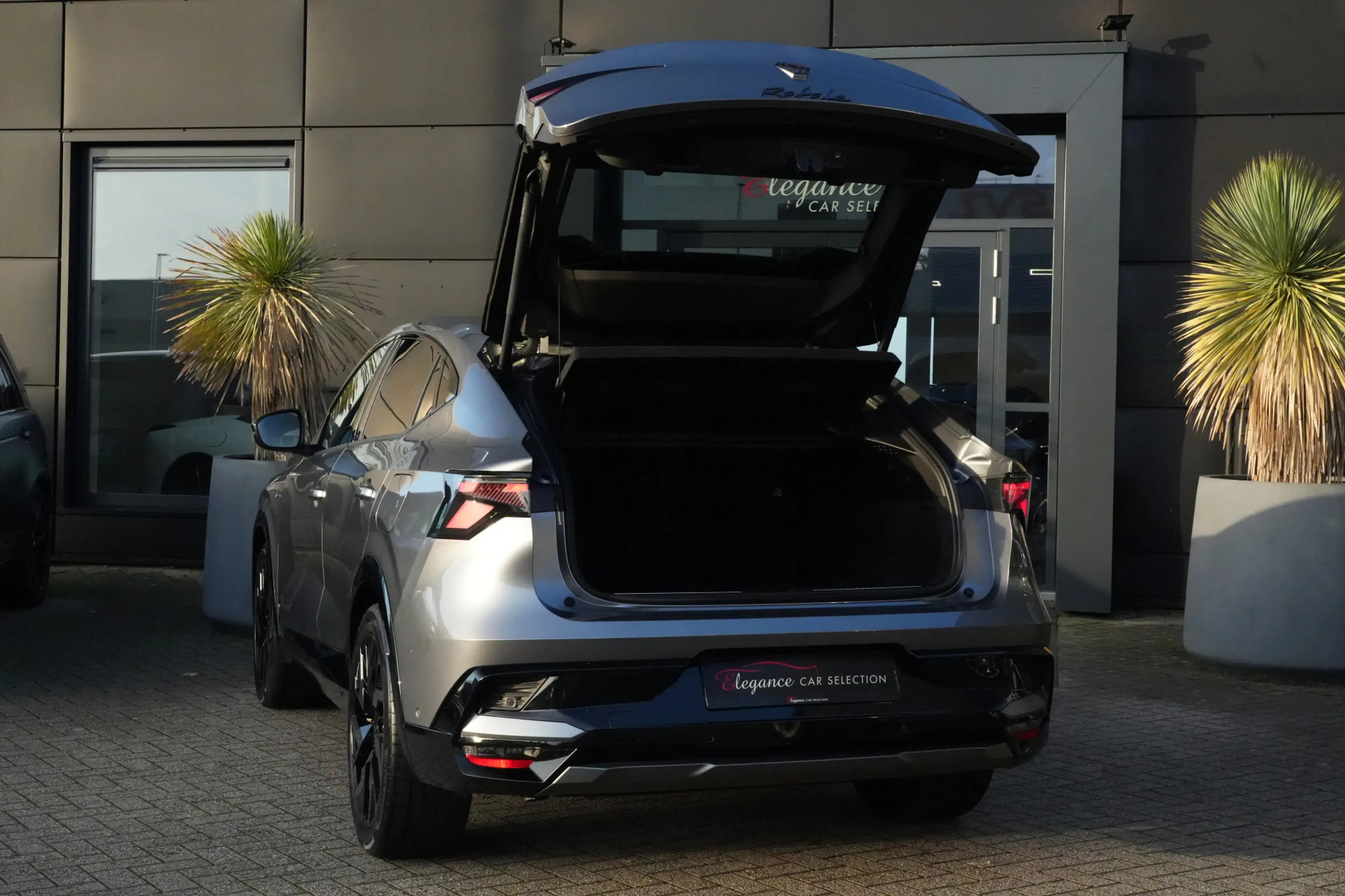 Renault Rafale 1.2 E-Tech 4x4 Plug-in Hybrid 300 Esprit Alpine 30 — photo 30