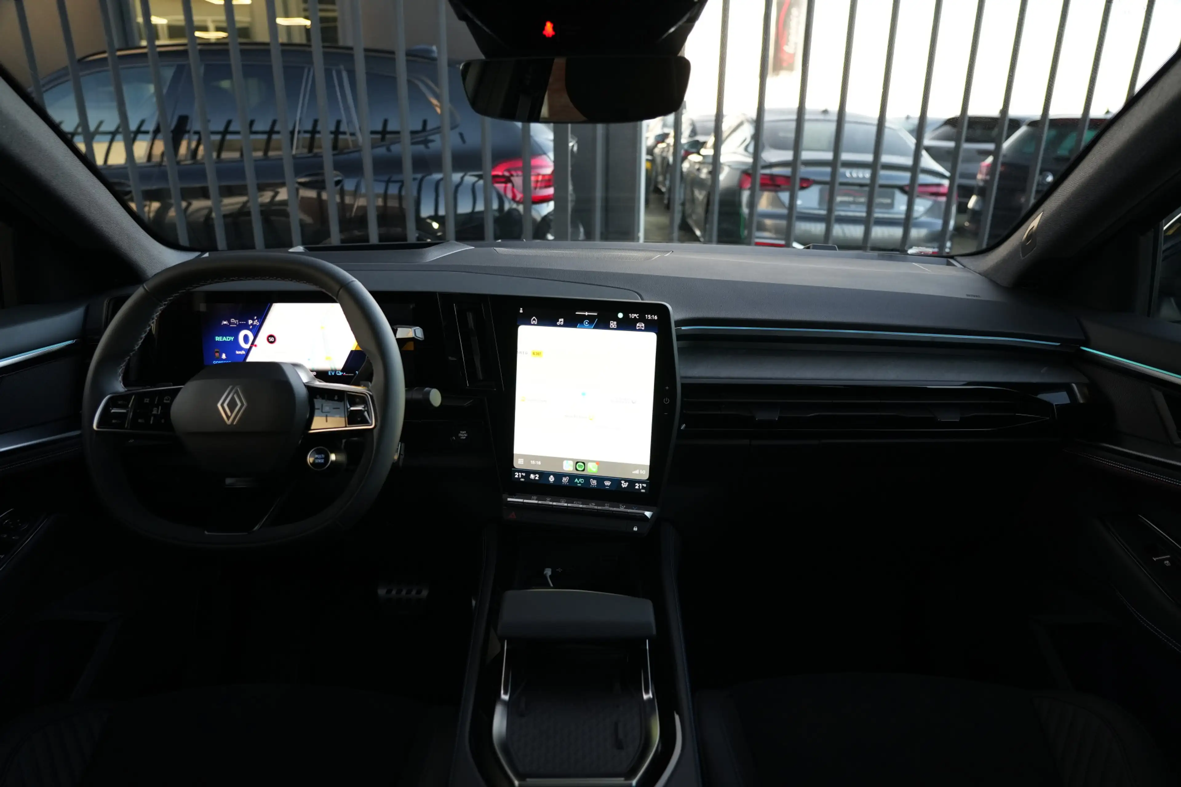 Renault Rafale 1.2 E-Tech 4x4 Plug-in Hybrid 300 Esprit Alpine 30 — photo 3