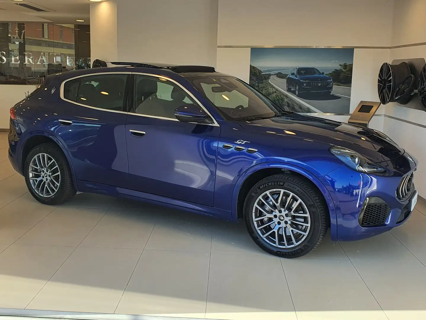 Maserati Grecale Grecale 2.0 mhev GT 300cv auto Blauw - 2