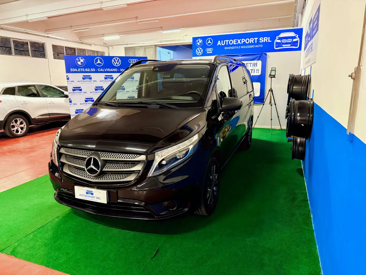 Mercedes-Benz Vito Mercedes Vito/8posti/ganciotraino/automat/vettura Nero - 1
