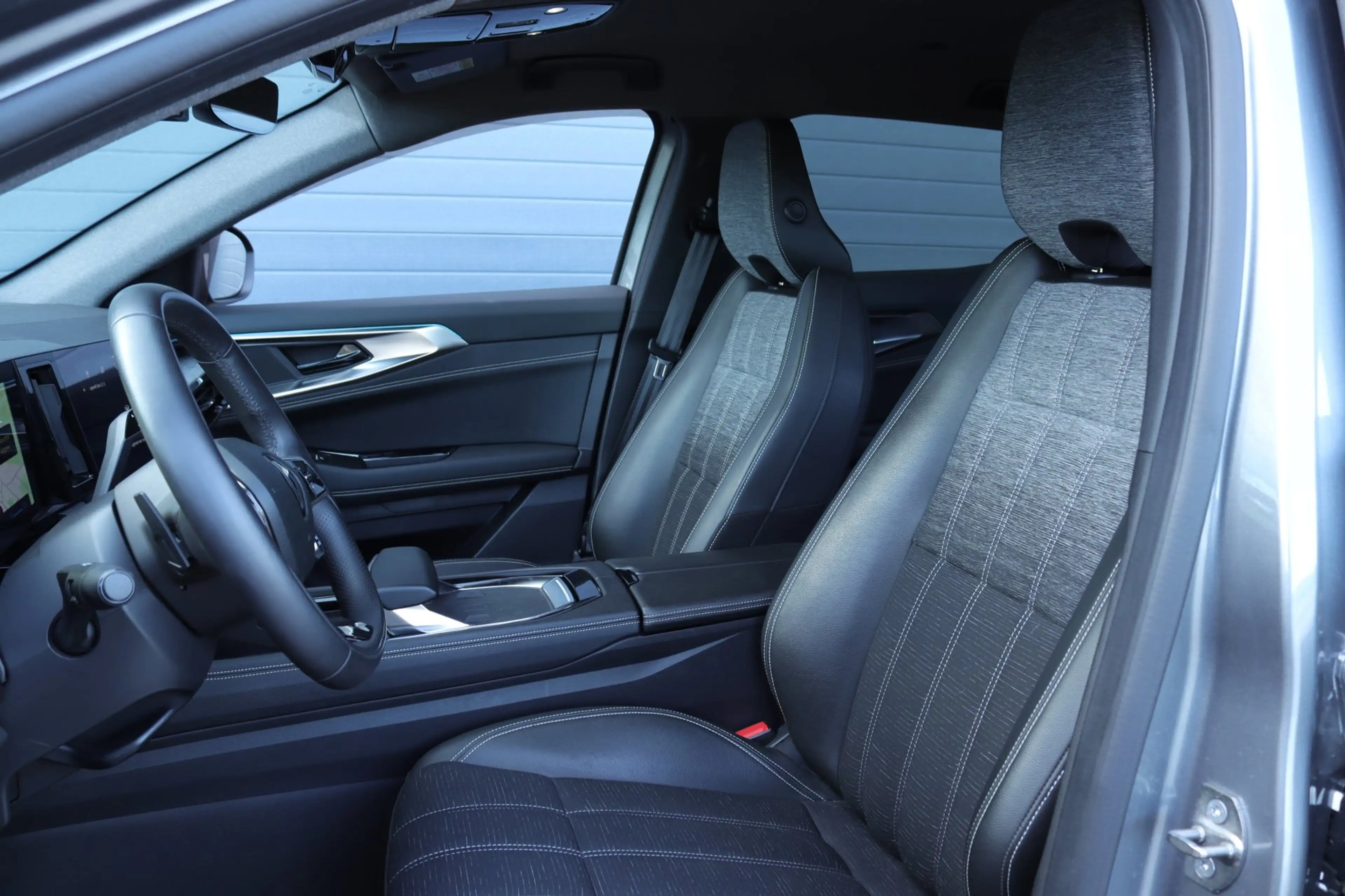 Renault Austral 1.2 E-Tech full hybrid / Carplay / Camera — photo 11