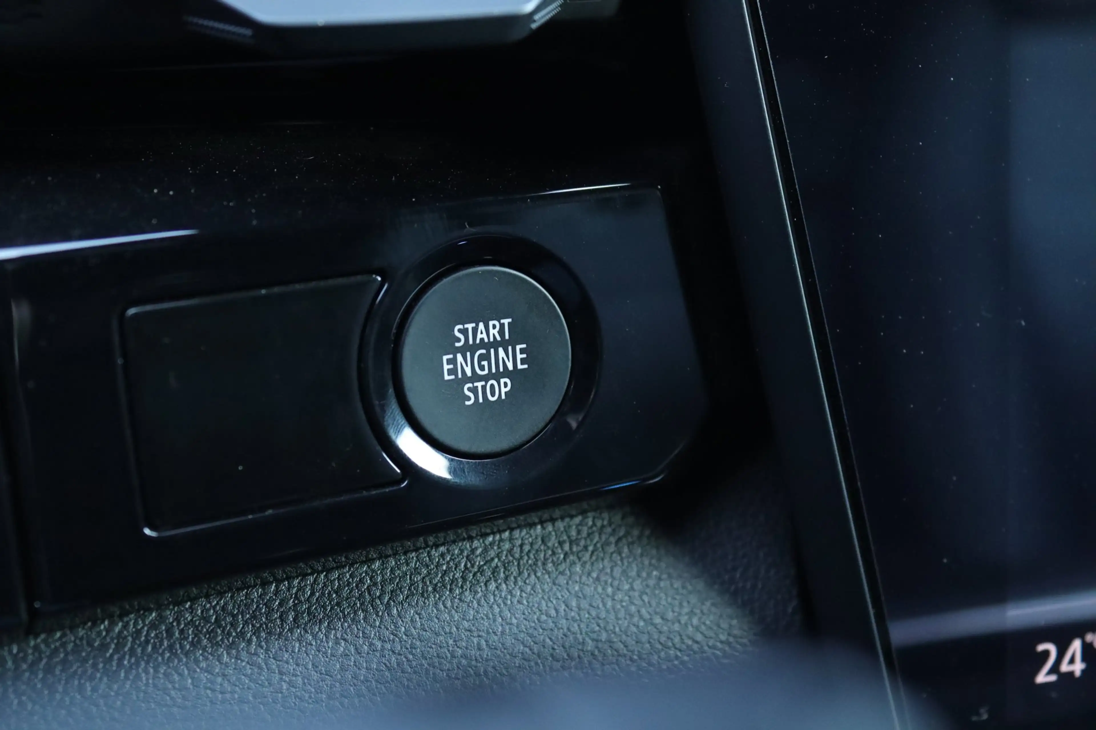 Renault Austral 1.2 E-Tech full hybrid / Carplay / Camera — photo 19