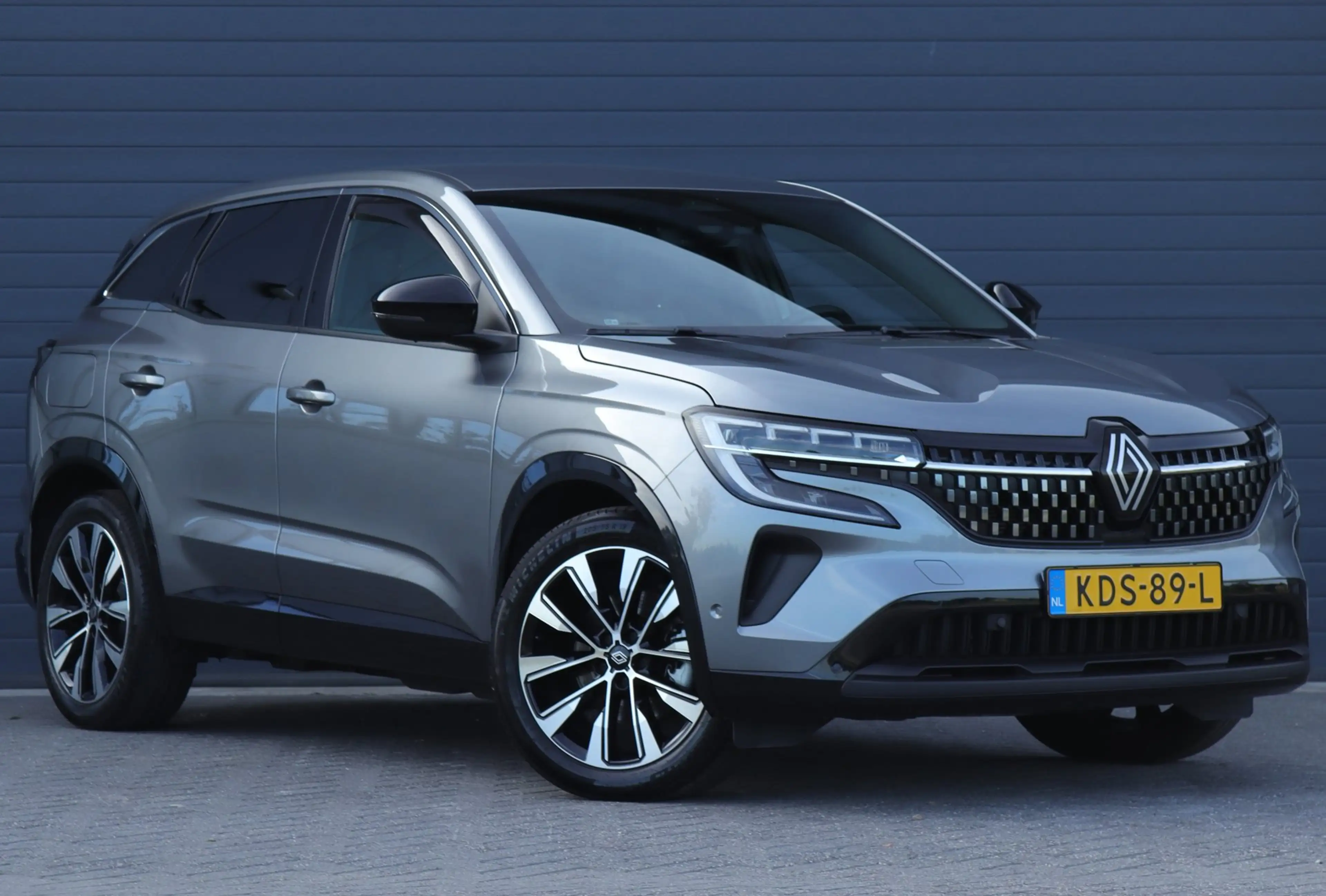 Renault Austral 1.2 E-Tech full hybrid / Carplay / Camera — photo 4