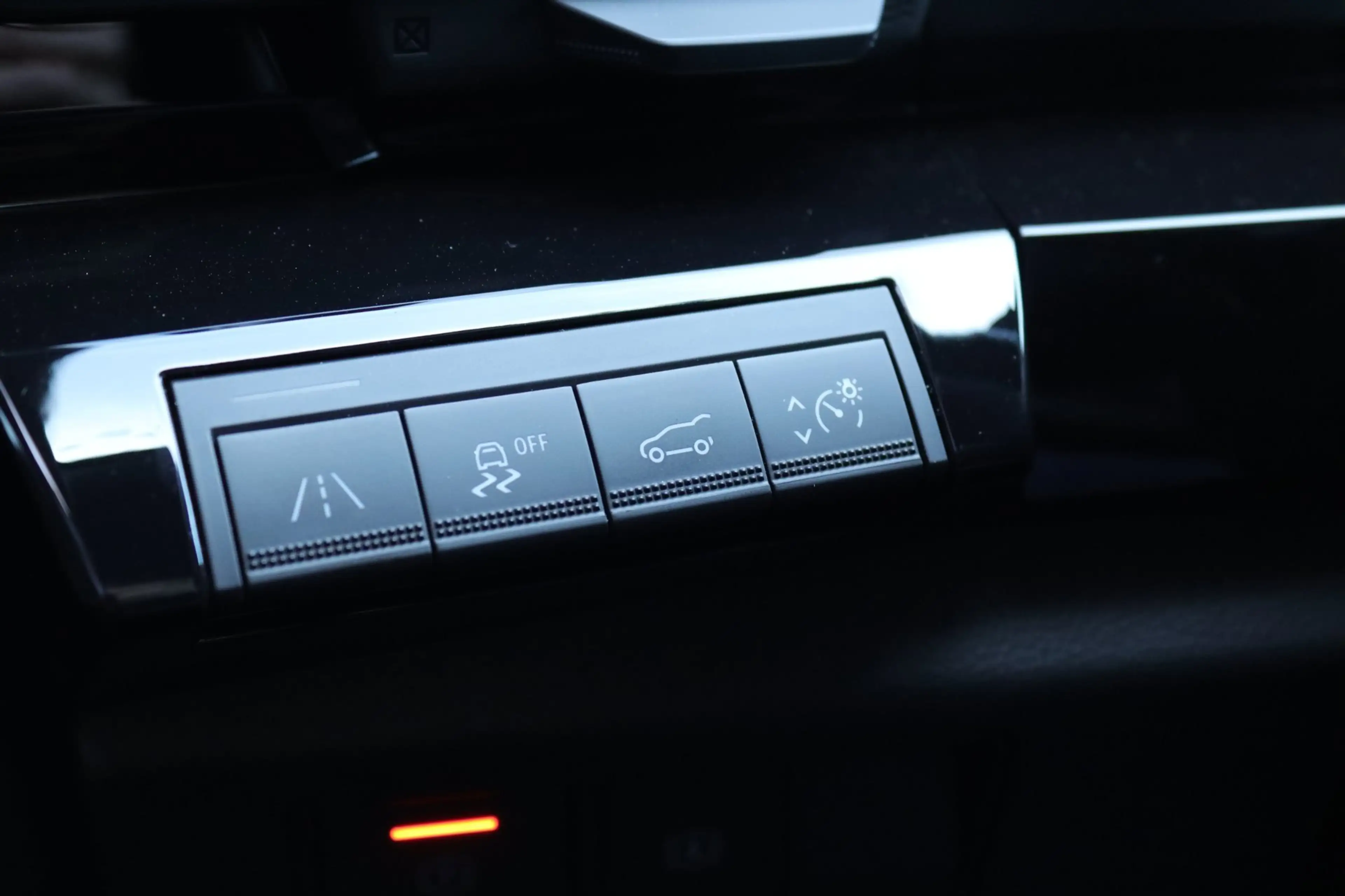 Renault Austral 1.2 E-Tech full hybrid / Carplay / Camera — photo 15