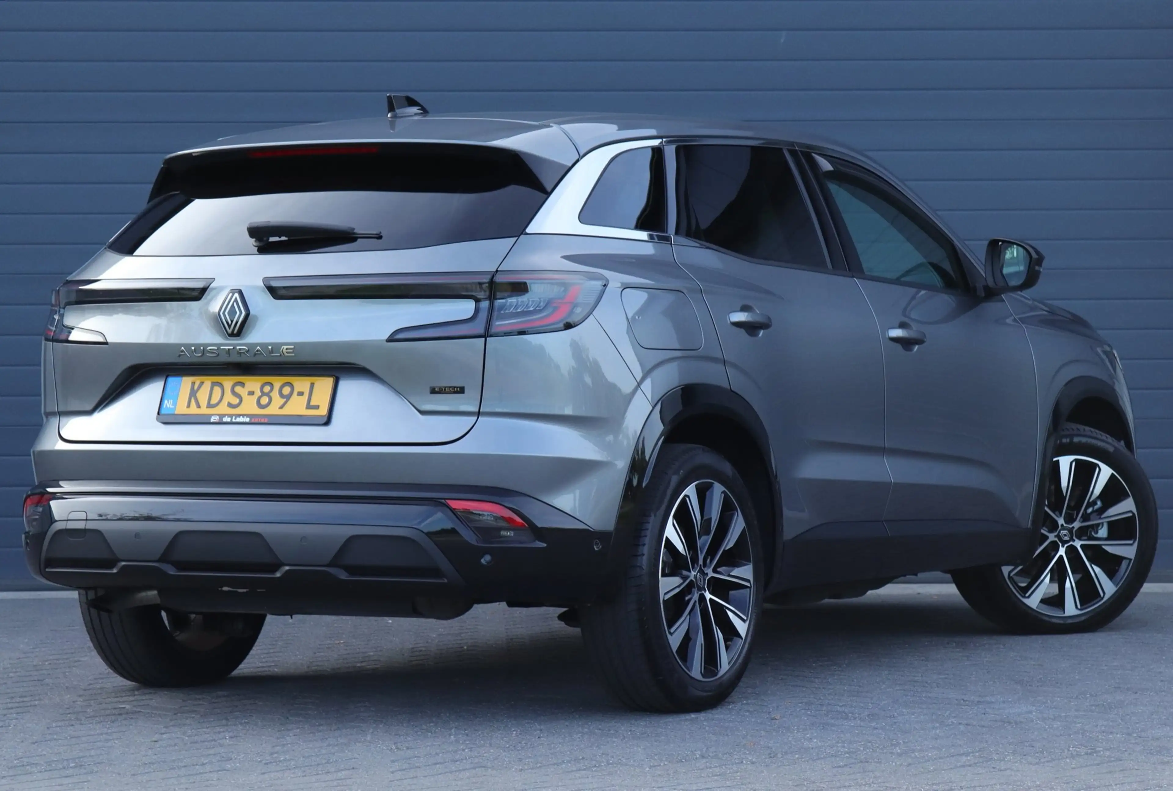Renault Austral 1.2 E-Tech full hybrid / Carplay / Camera — photo 9