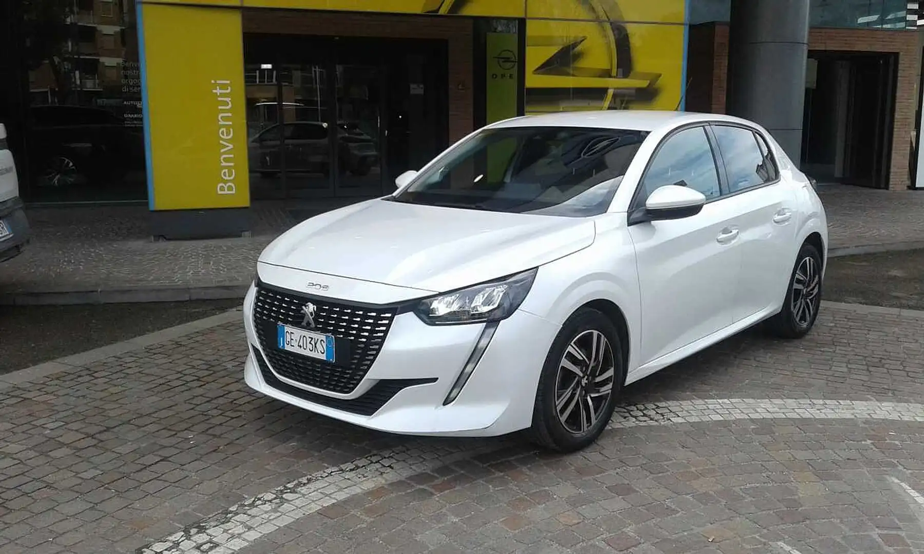 Peugeot 208 Bianco - 1
