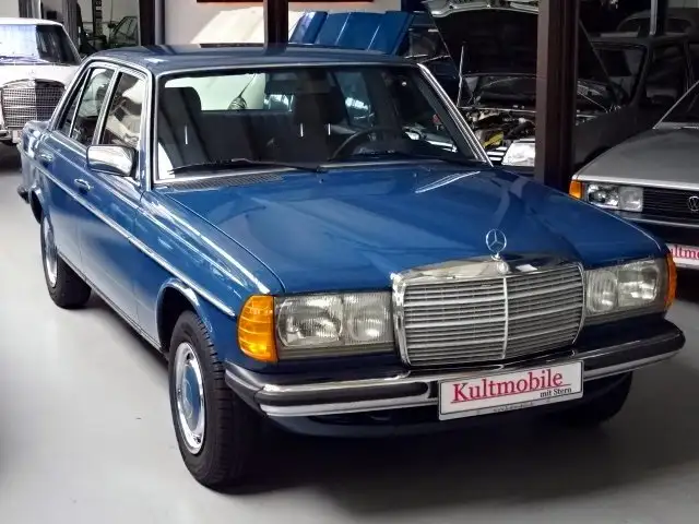 Mercedes-Benz 240 D