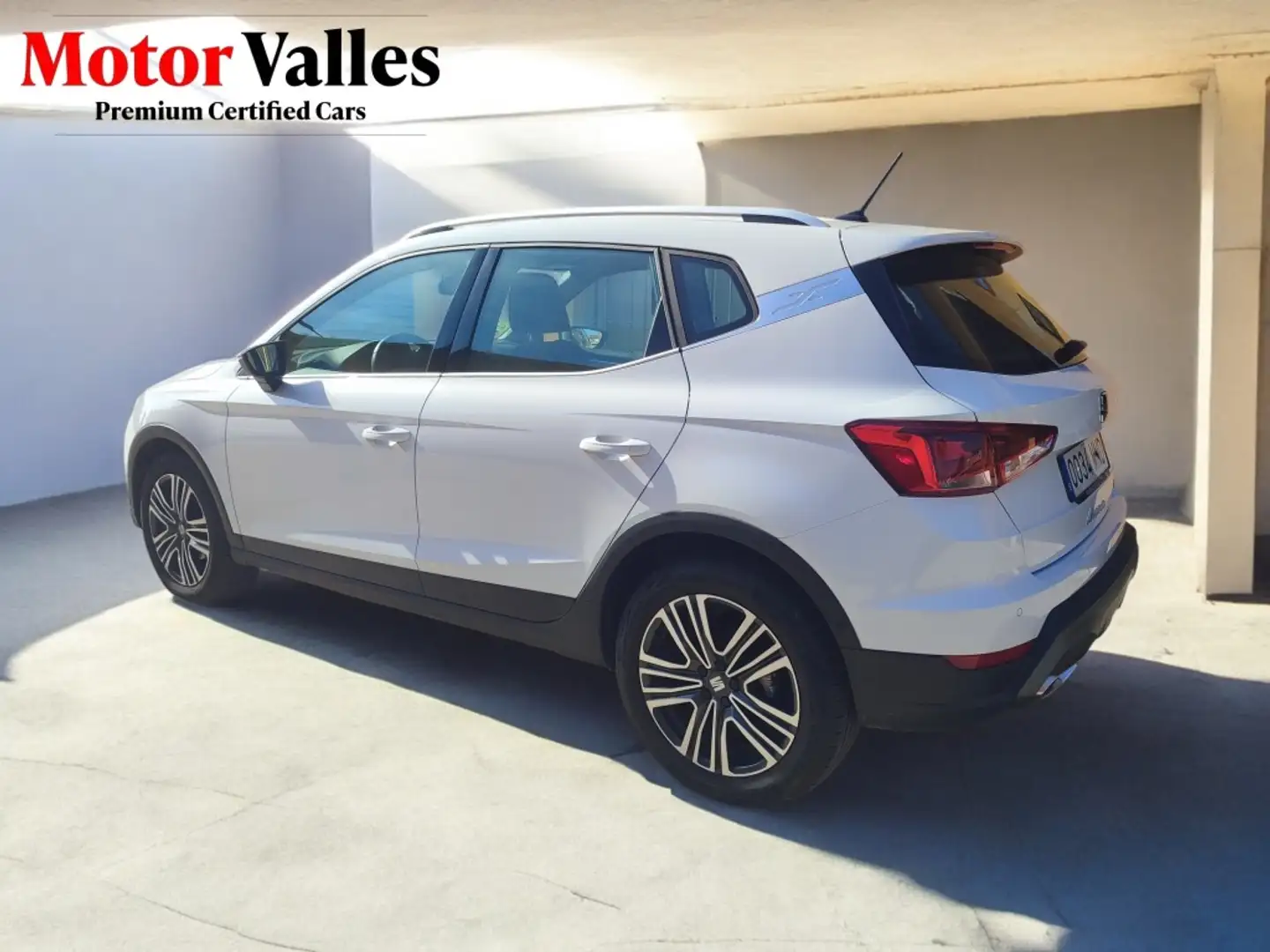SEAT Arona 1.0 TSI S&S FR XM 110 Blanco - 2