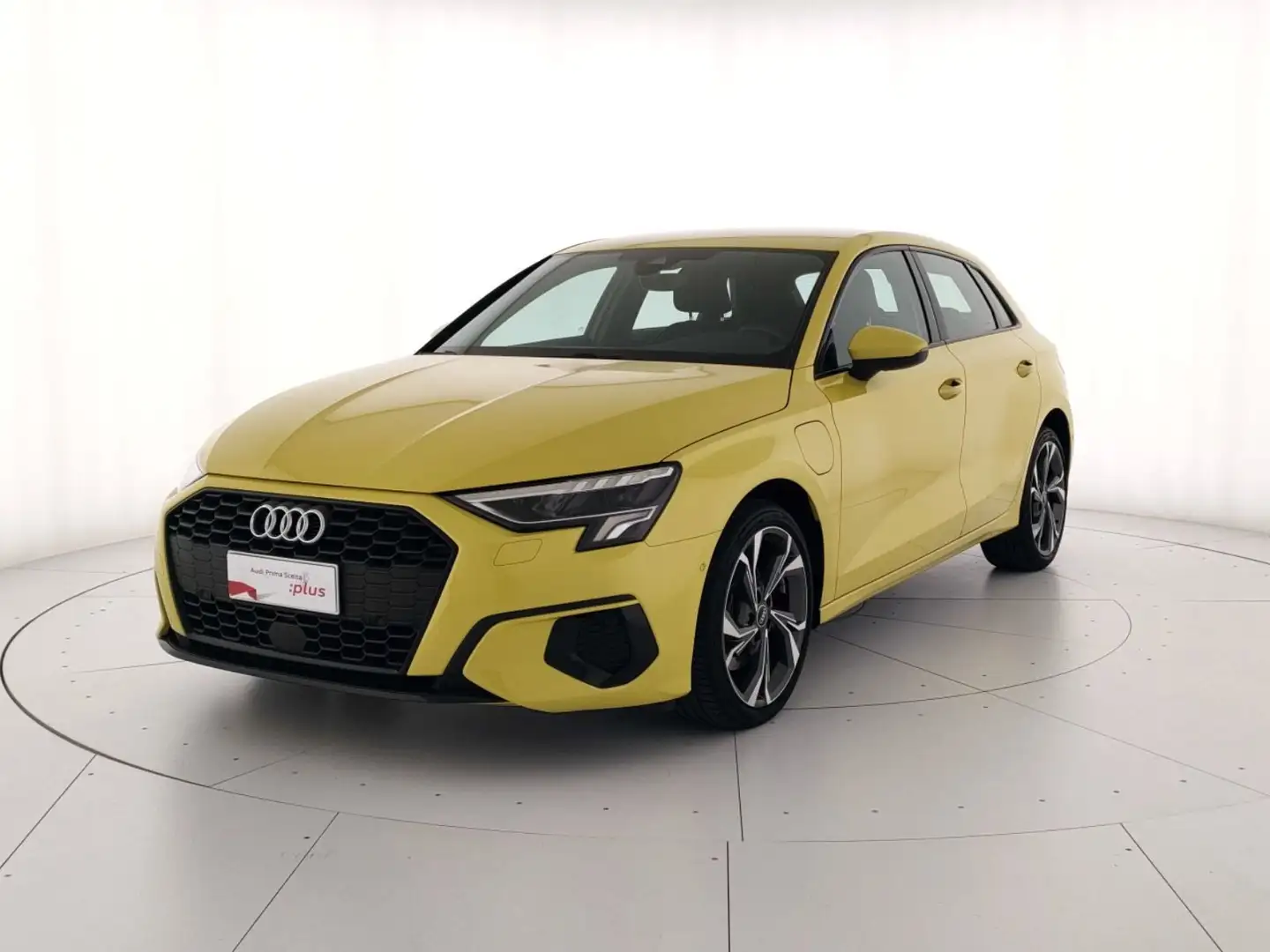 Audi A3 sportback 40 1.4 tfsi e business advanced s-tronic Jaune - 1