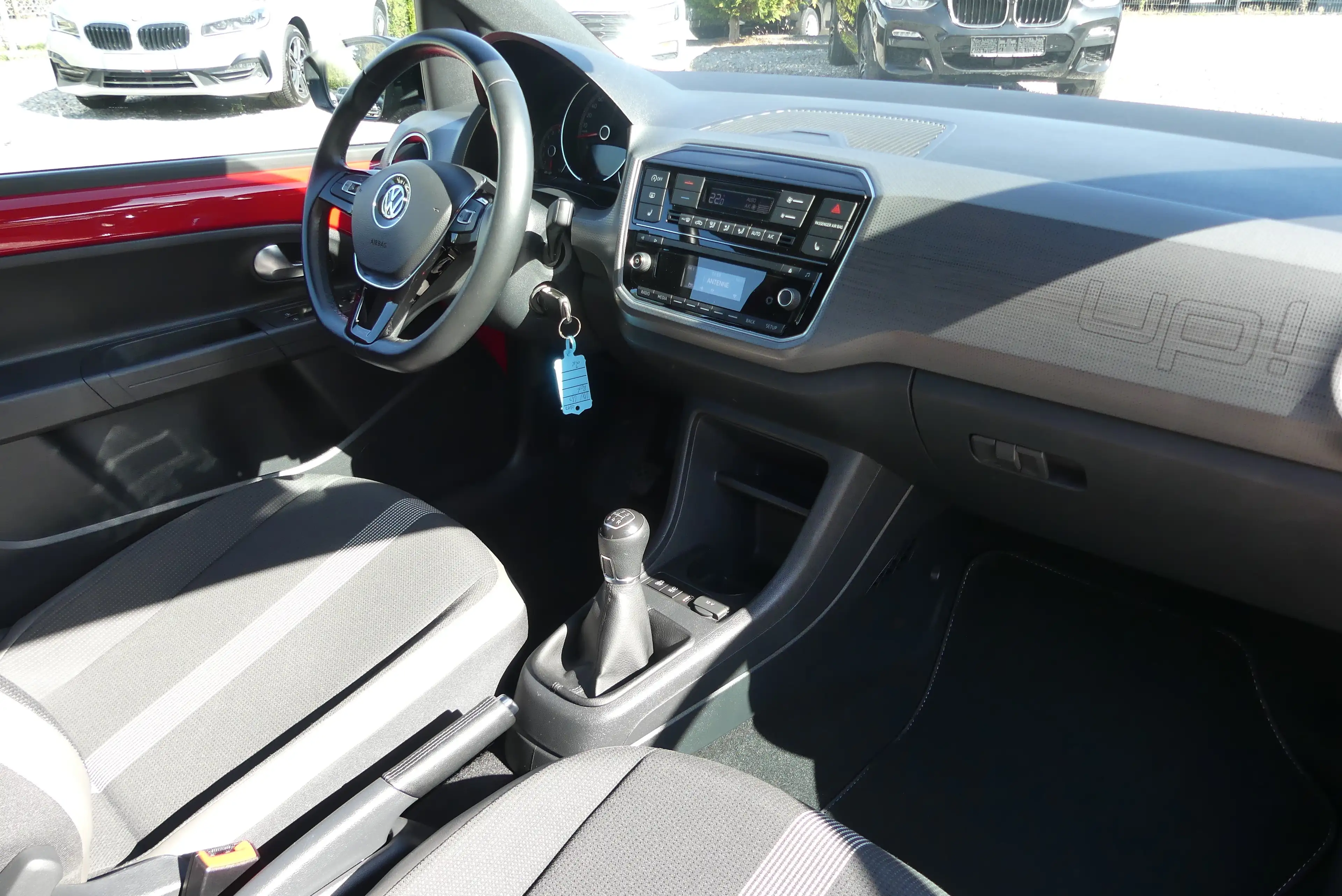 Volkswagen up! high up! BMT/Start-Stop*PANO*SHZ*KLIMAAUTO.*SR*WR* — photo 14