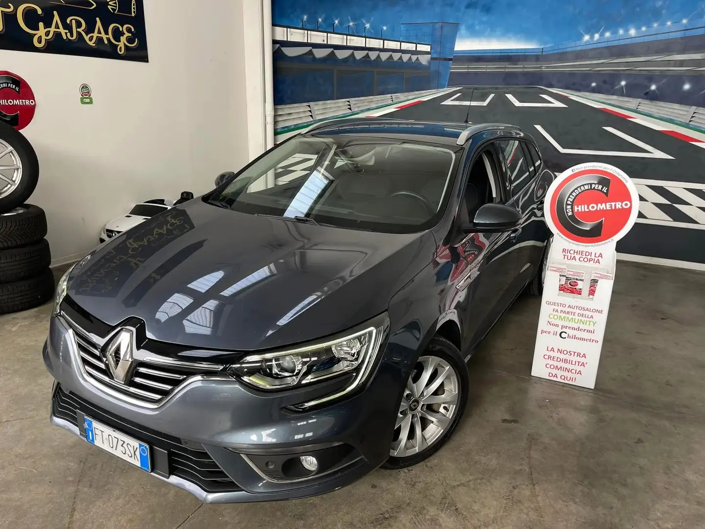 Renault Megane Sporter 1.5 dci energy Gt Line 110cv edc Grigio - 1
