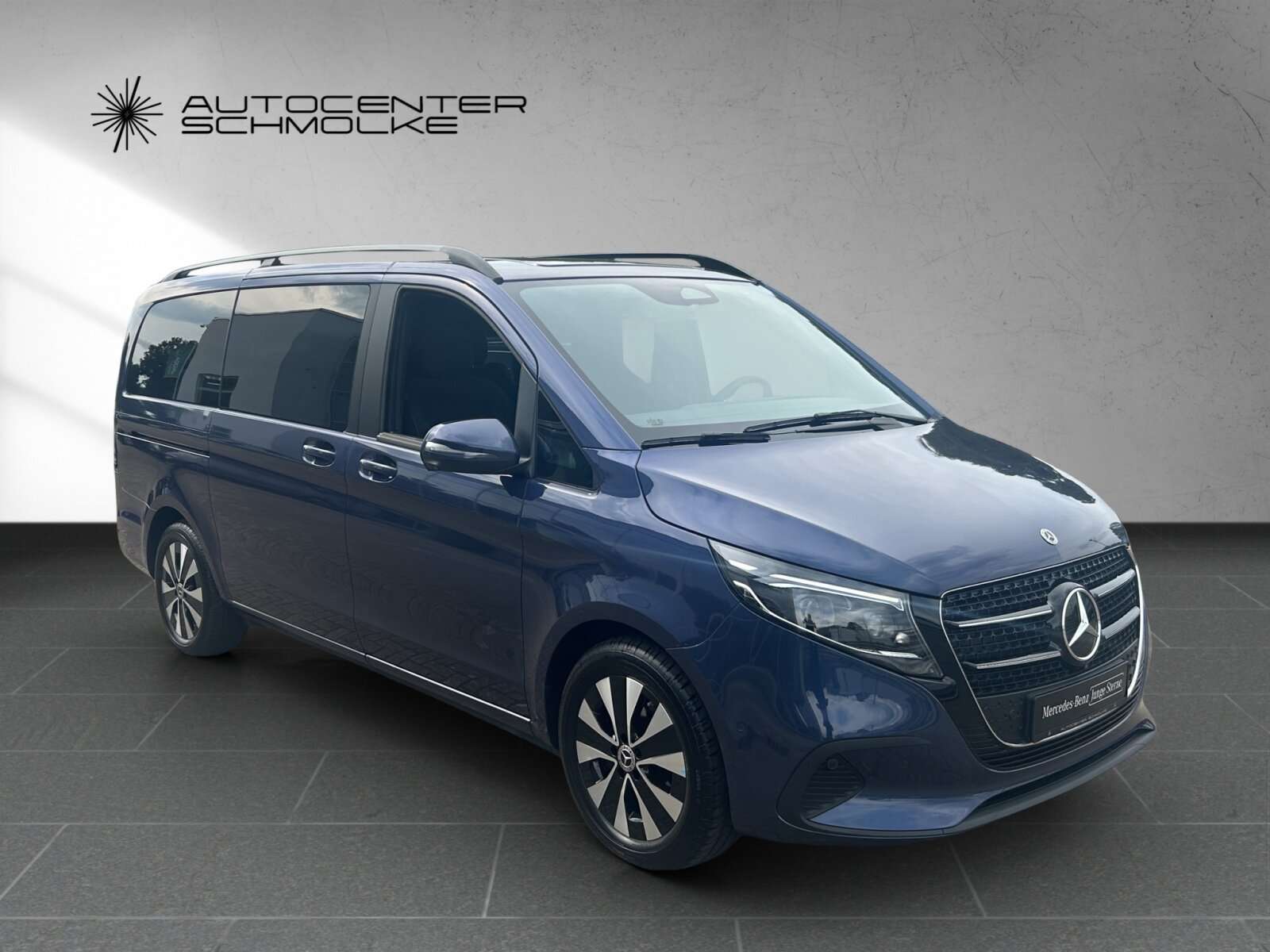 Mercedes-Benz V 220