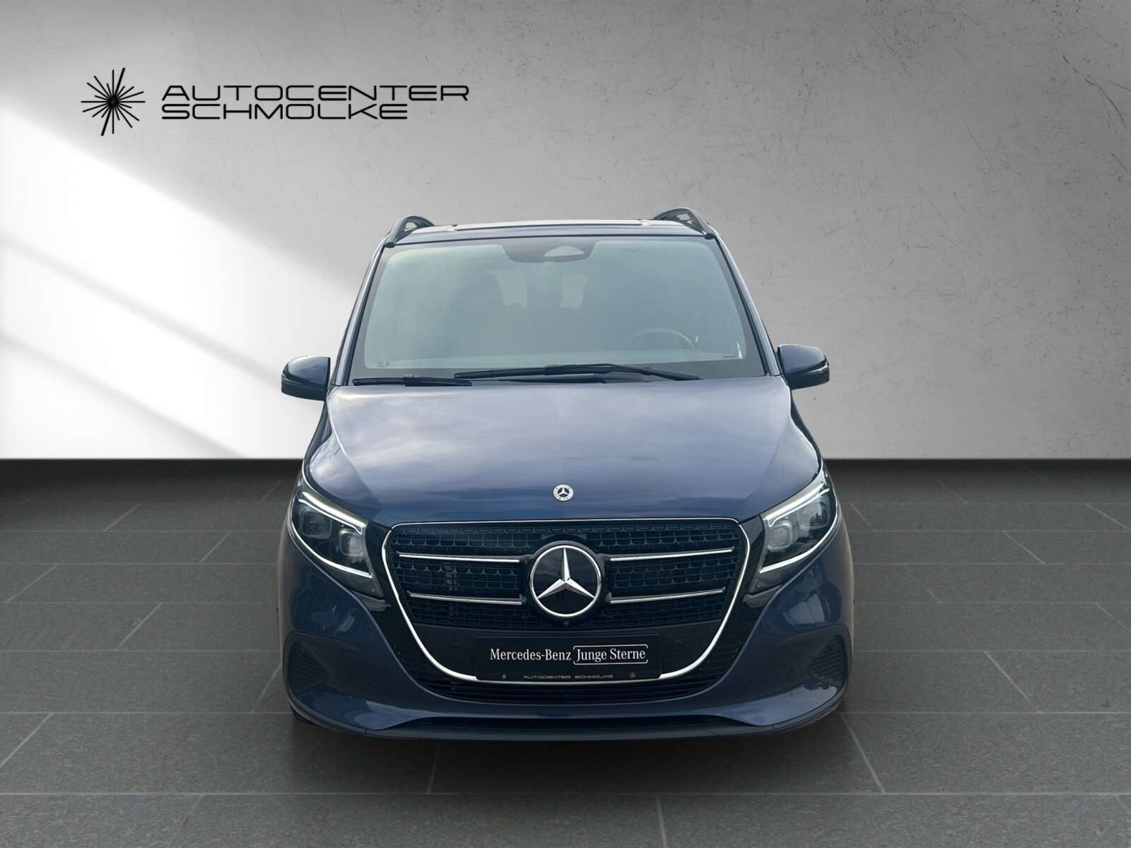 Mercedes-Benz V 220