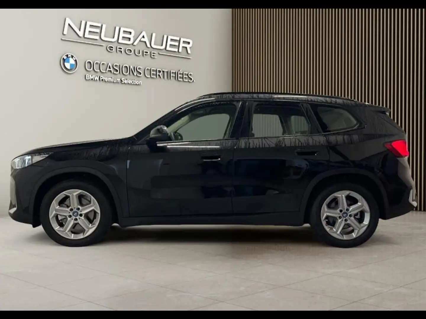 BMW X1 ixDrive30 313ch Business Design Noir - 2