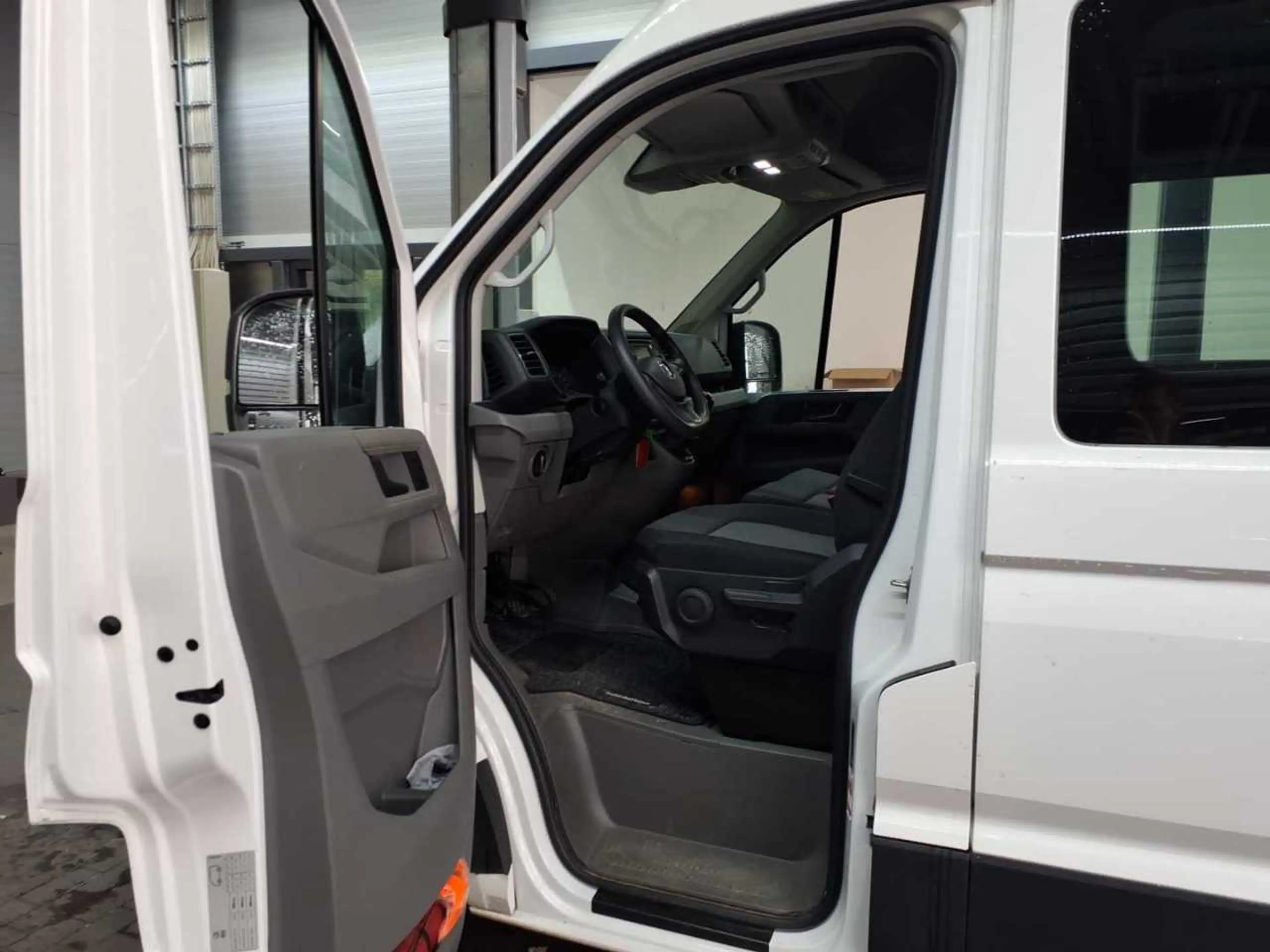 Volkswagen Crafter Plus 35 Kasten L2H2 / Bluetooth, PDC — photo 8