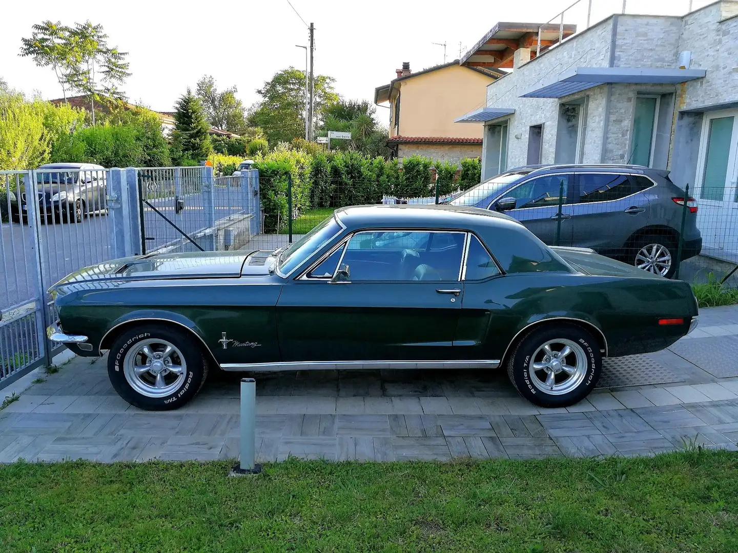 Ford Mustang coupé 302 zelena - 1