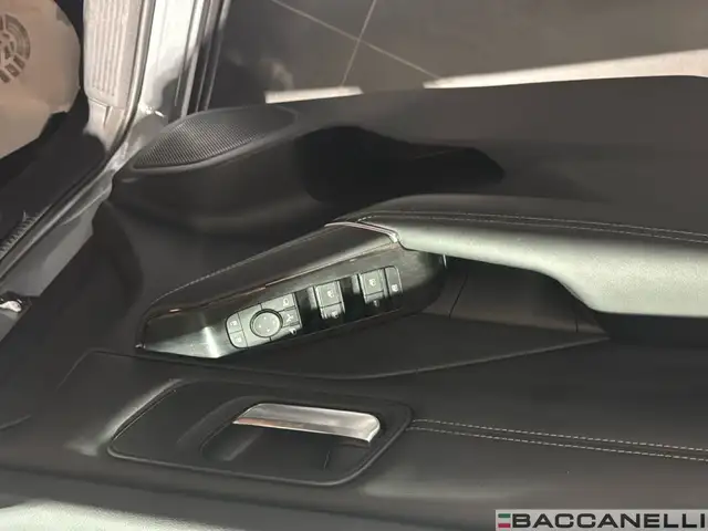 Nissan Qashqai view 16