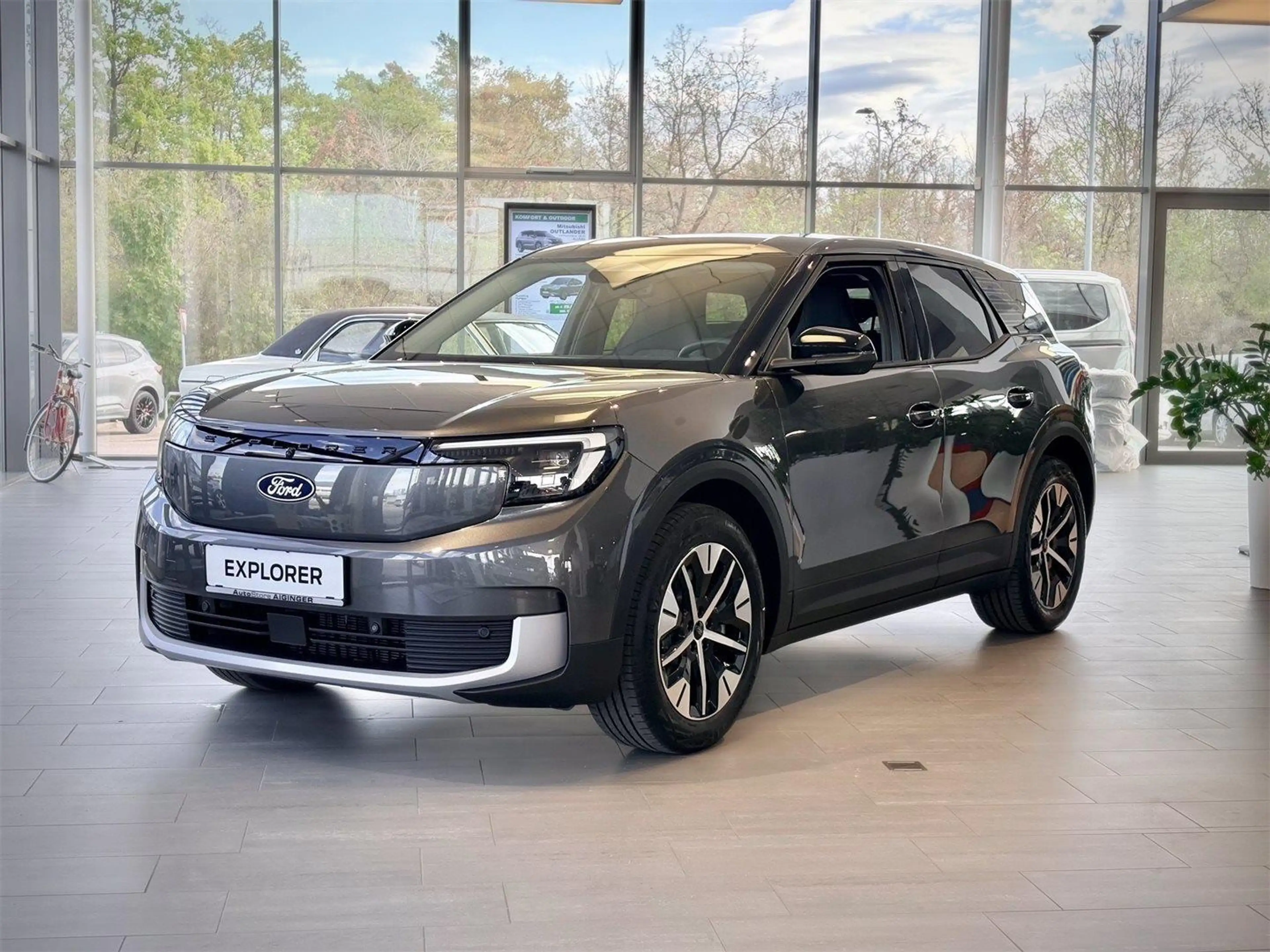 Ford Explorer Select 79kWh Heckantrieb / AHV