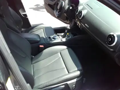 Annonce voiture d'occasion Audi RS3 - CARADIZE