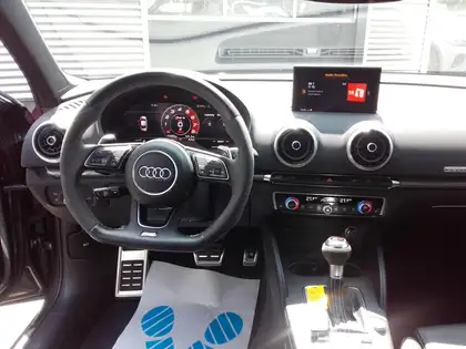 Annonce voiture d'occasion Audi RS3 - CARADIZE