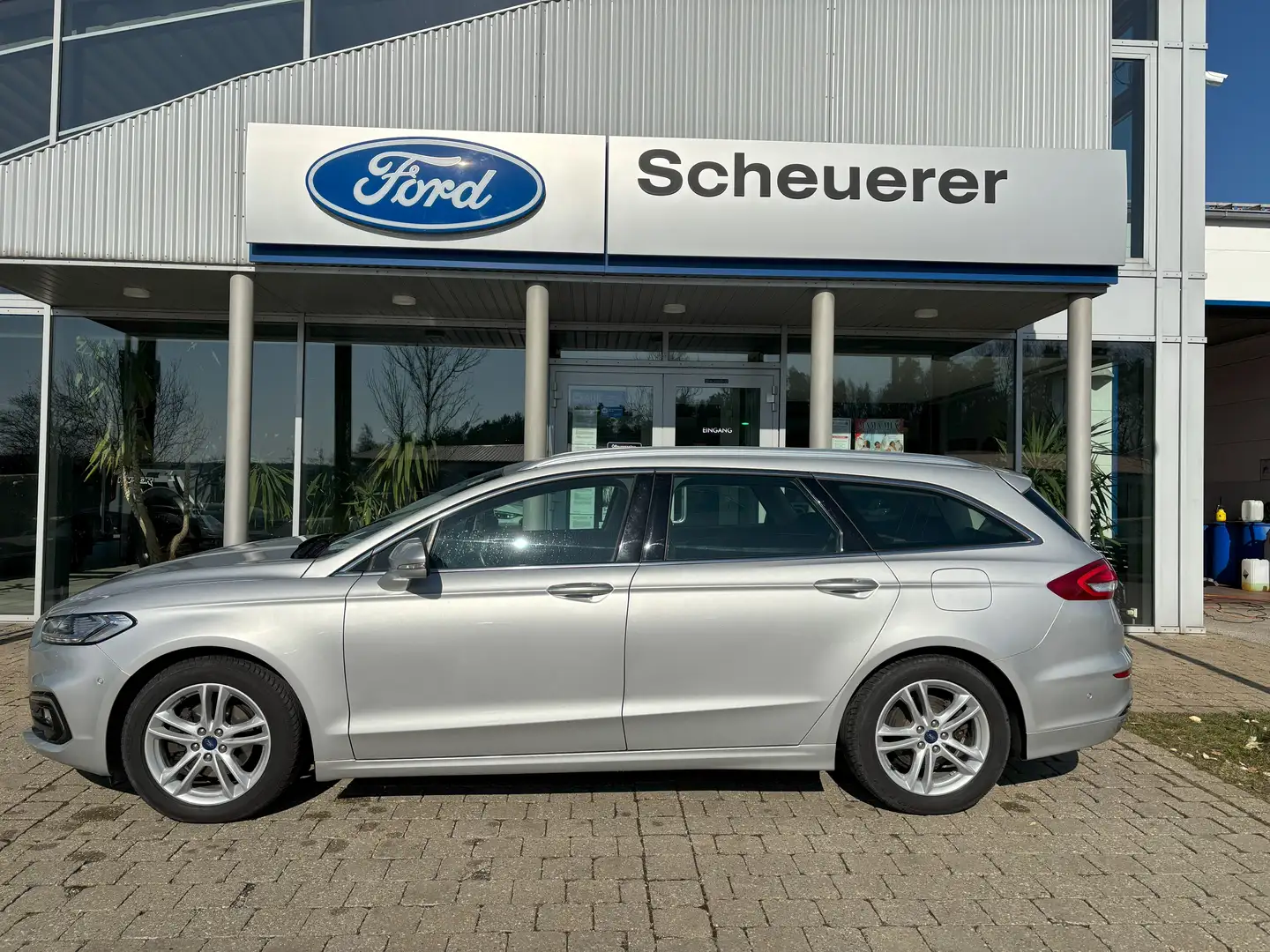 Ford Mondeo Turnier Titanium 2,0l EcoBlue Autom. *KAMERA*NAVI Silber - 2