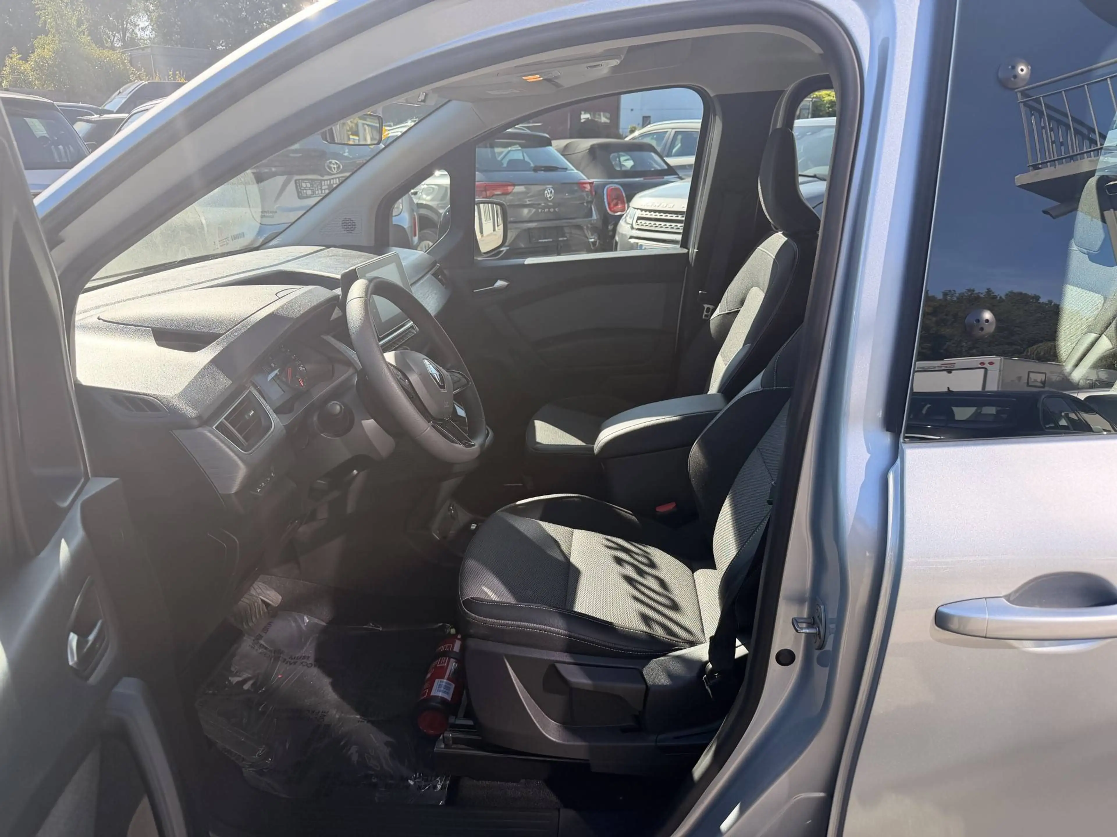 Renault Kangoo Kangoo 1.3 TCe Techno AUTOMAAT NAVI CRUIS AIRCO CARPLAY MET GARANTIE — photo 5