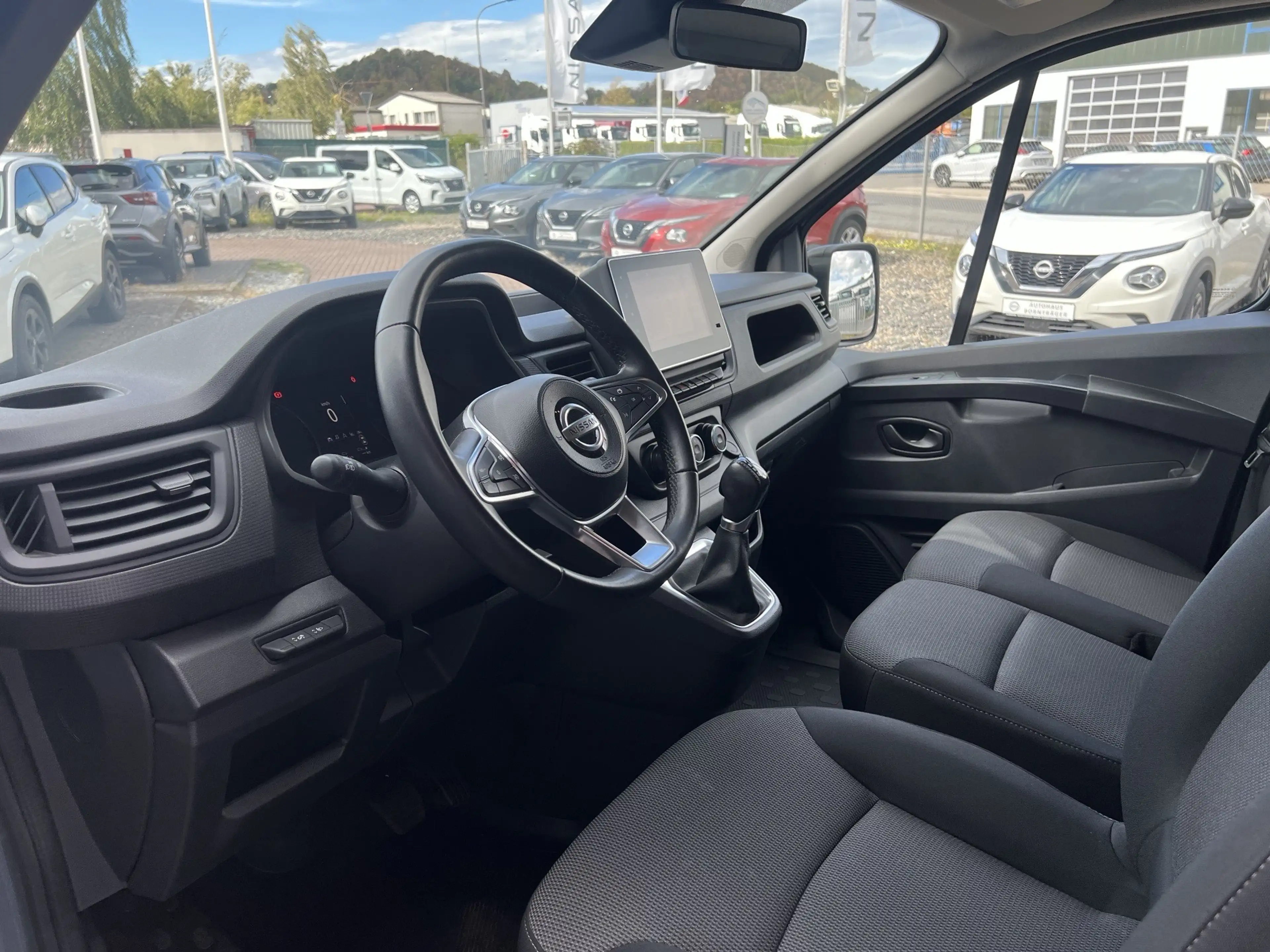 Nissan Primastar L1H1 2,8t N-Connecta Automatik Werksgarantie — photo 5