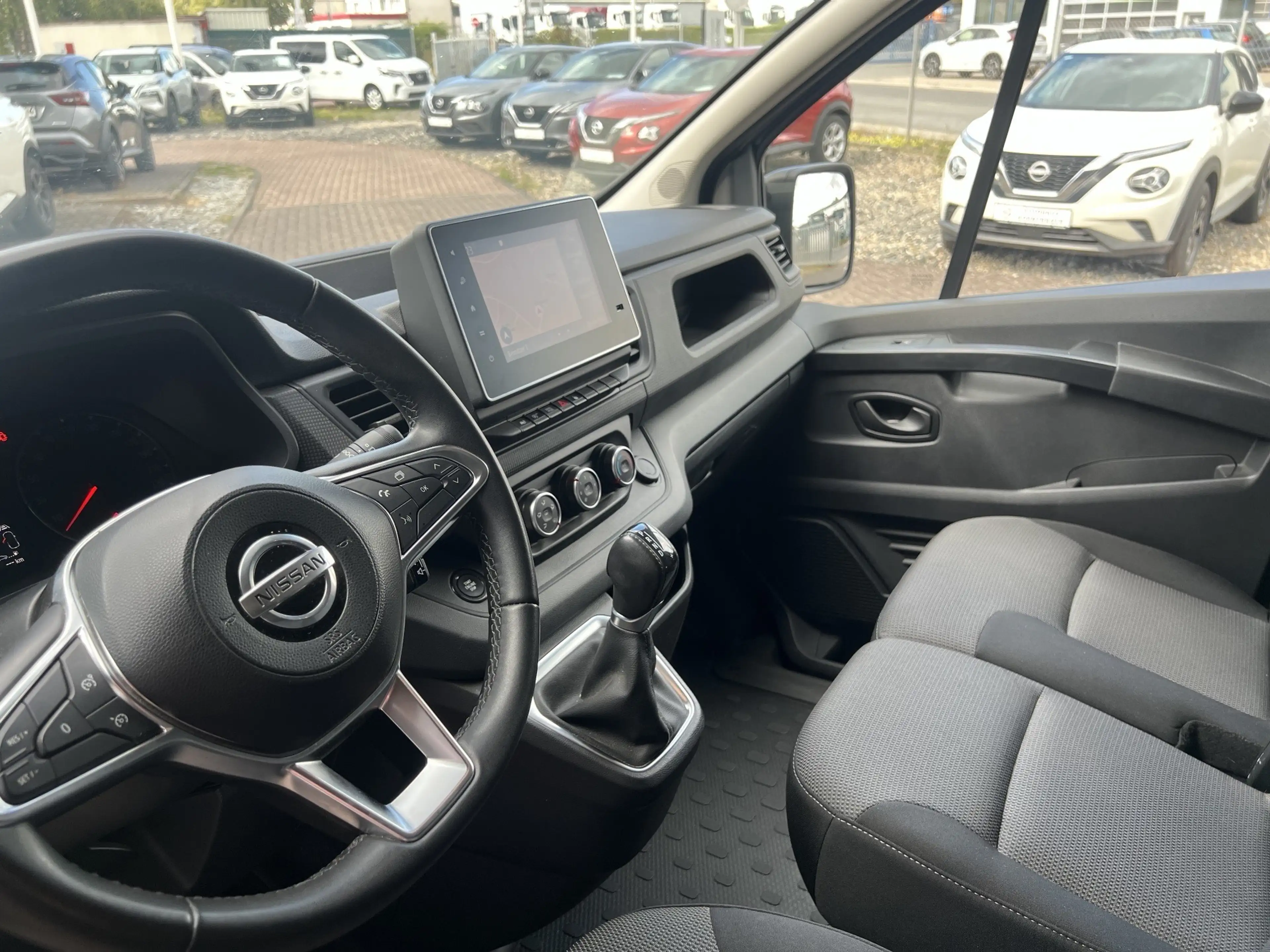 Nissan Primastar L1H1 2,8t N-Connecta Automatik Werksgarantie — photo 6