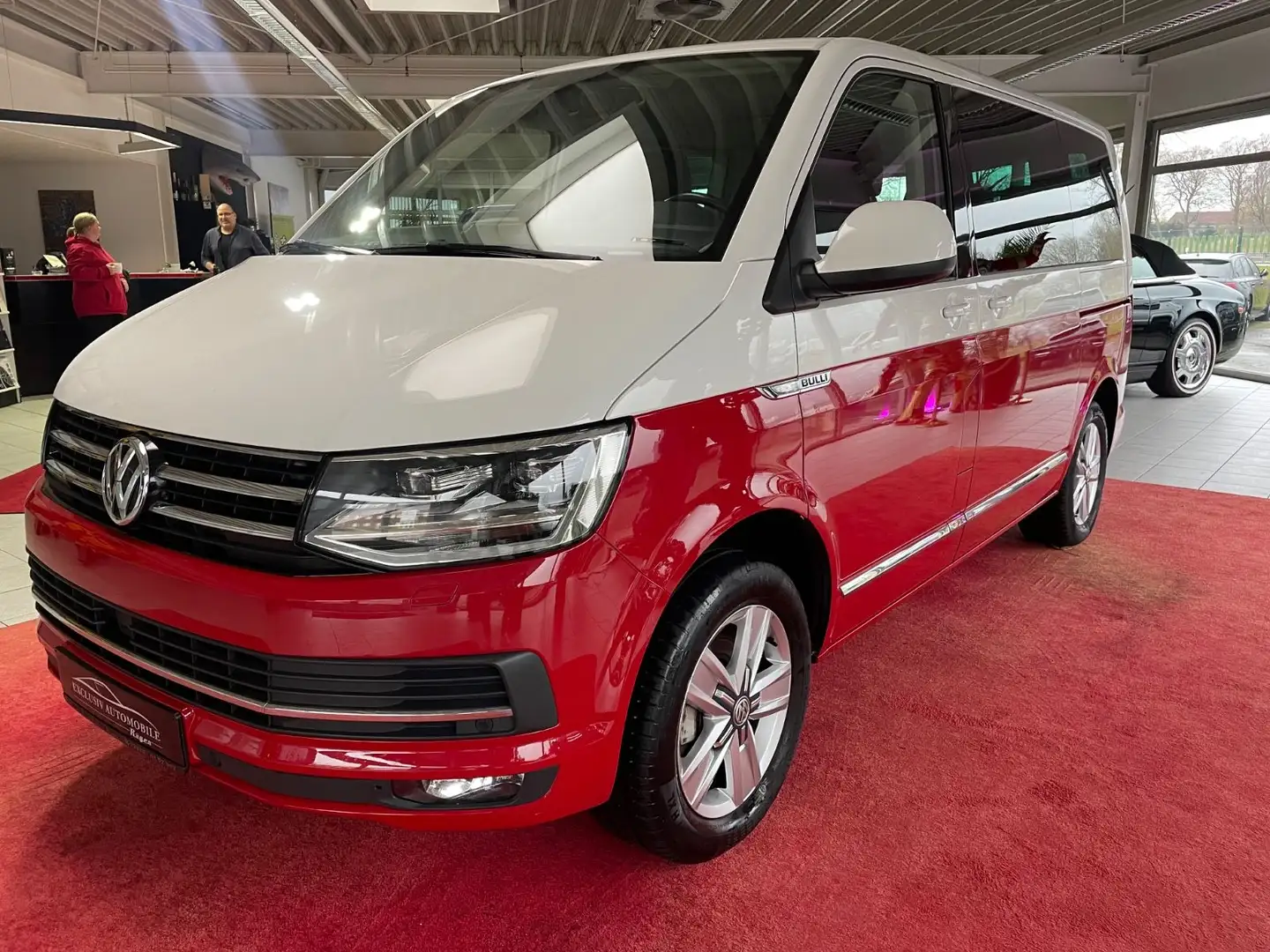 Volkswagen T6 Multivan Generation Six Leder LED AHK Standhe - 1