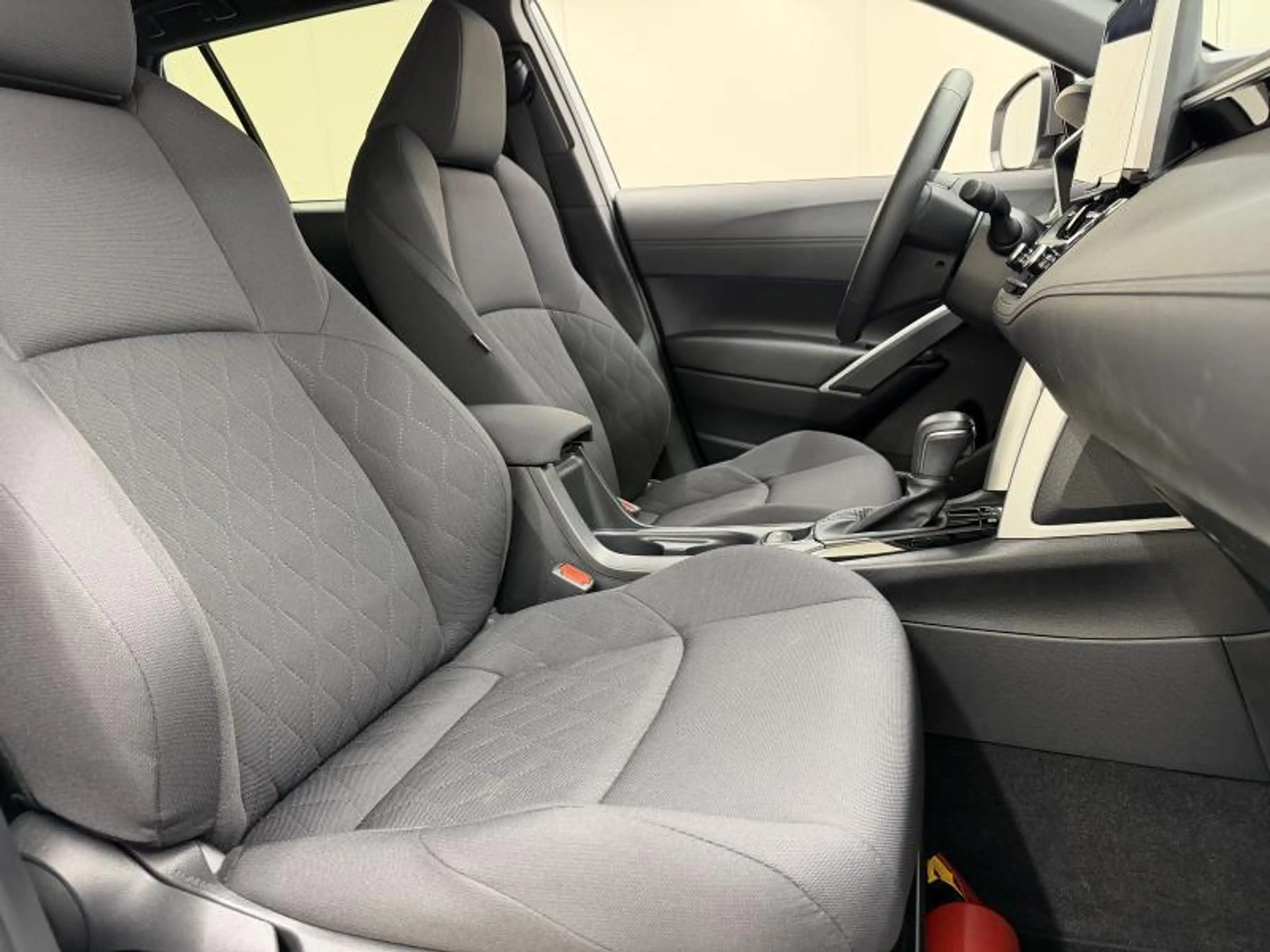 Toyota Corolla Cross Style — photo 9