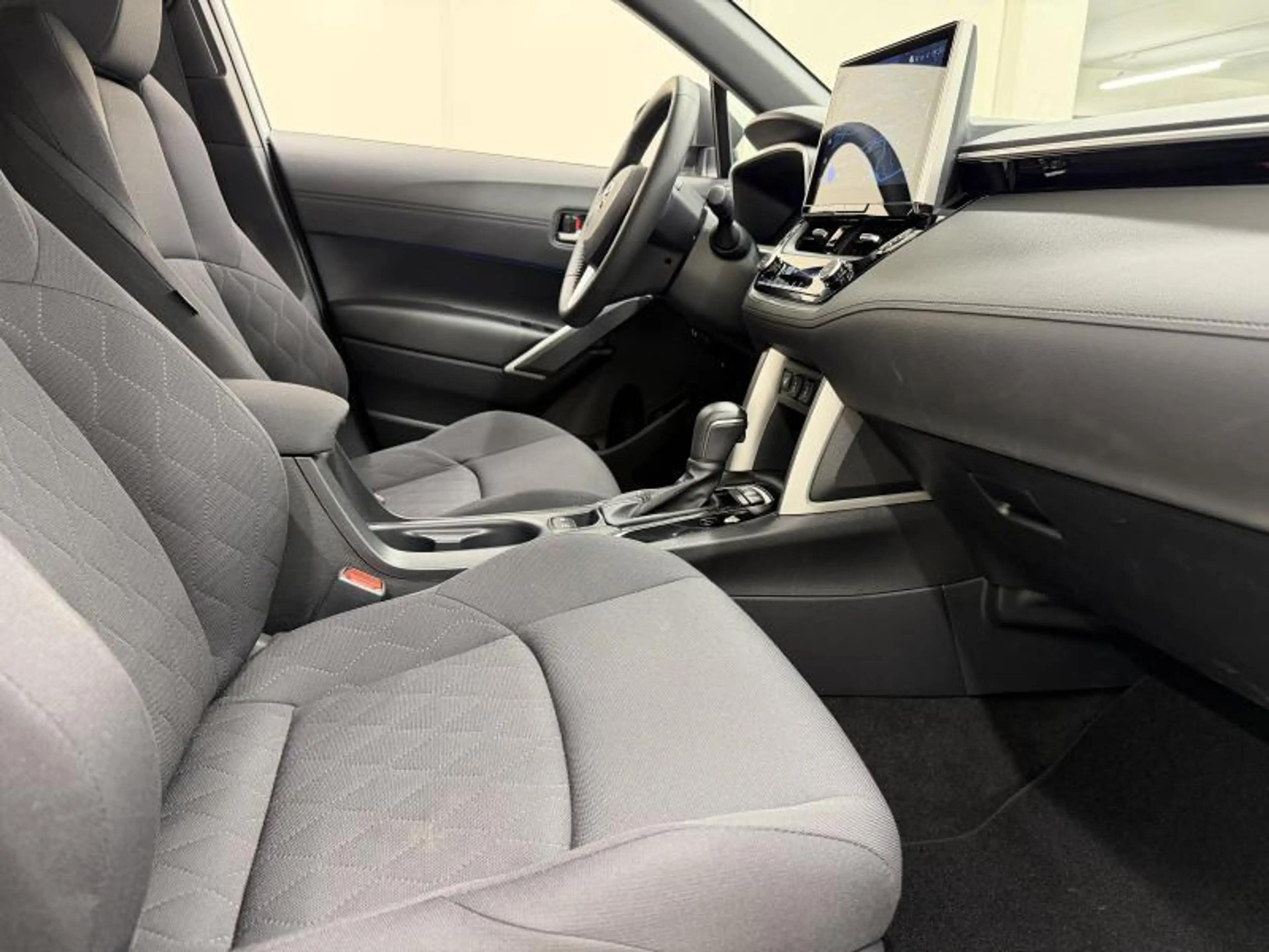 Toyota Corolla Cross Style — photo 10