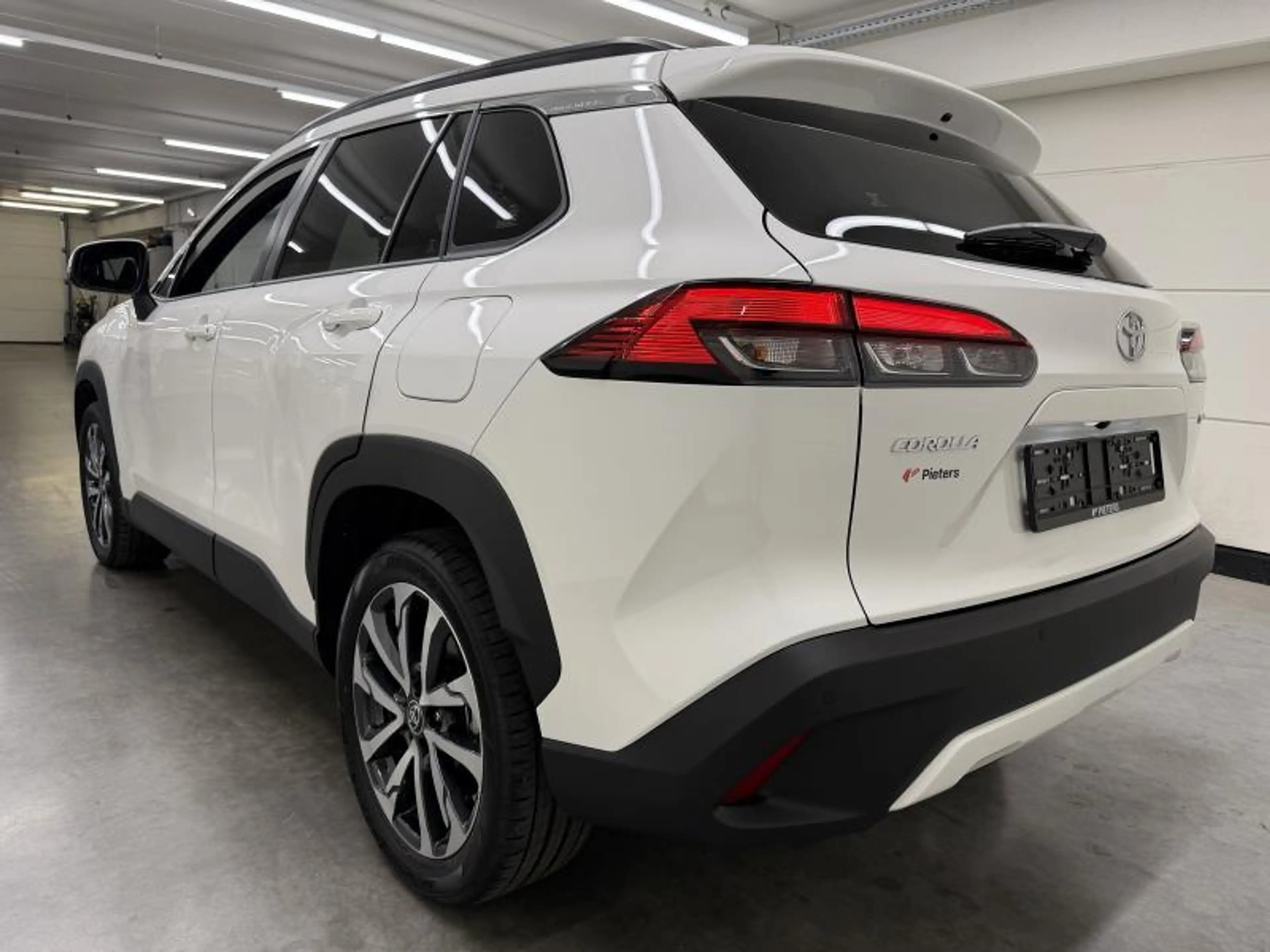 Toyota Corolla Cross Style — photo 2