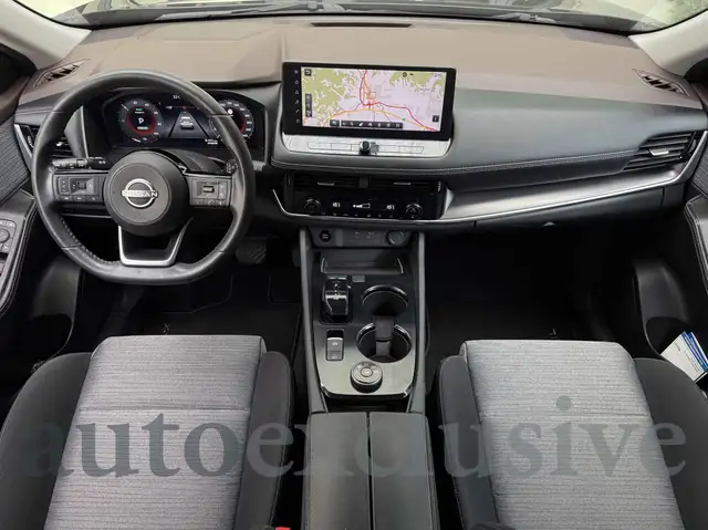 Nissan X-Trail view 6