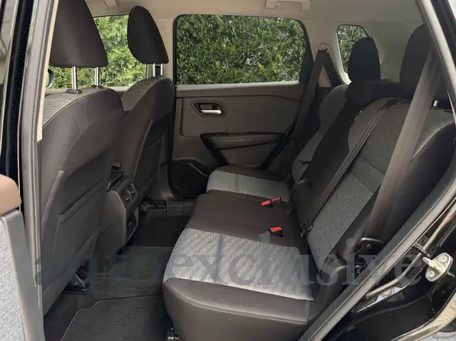 Nissan X-Trail view 11