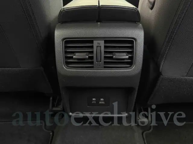 Nissan X-Trail view 13