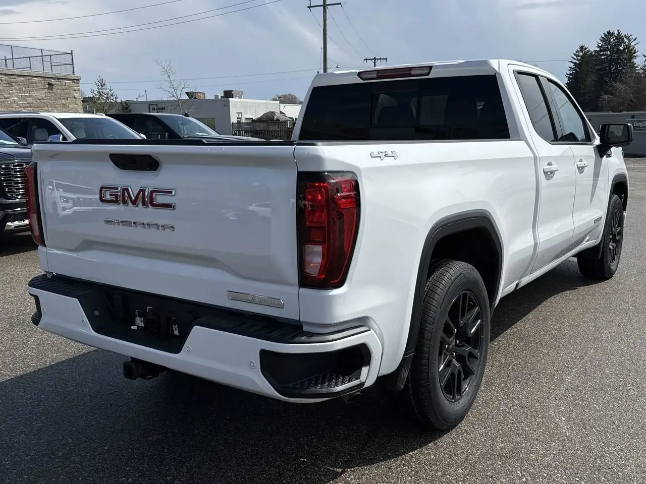GMC Sierra 1500 снимка GMC Sierra 1500