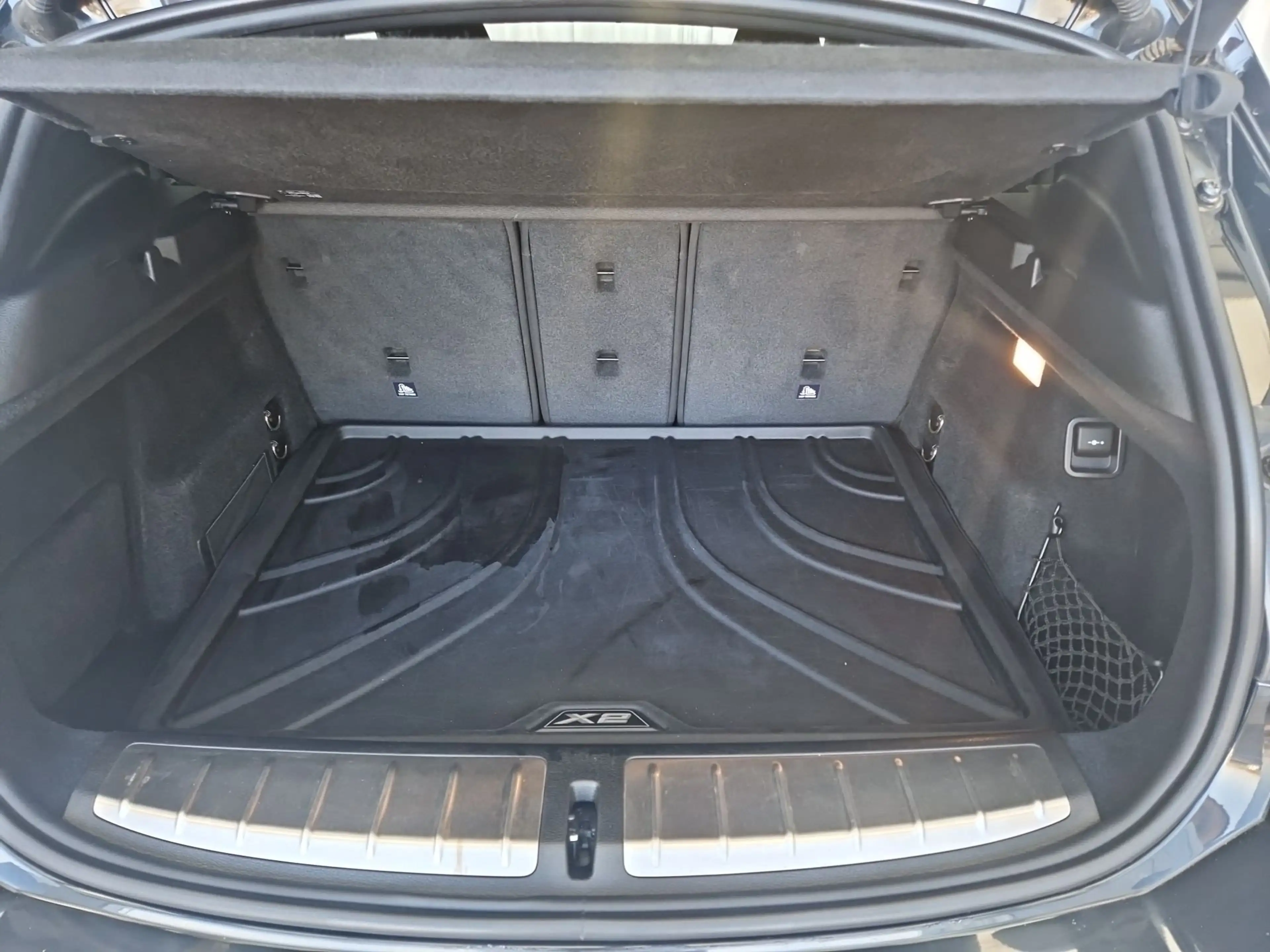BMW X2 xDrive 18d KlimaA LM SoundSys — photo 10