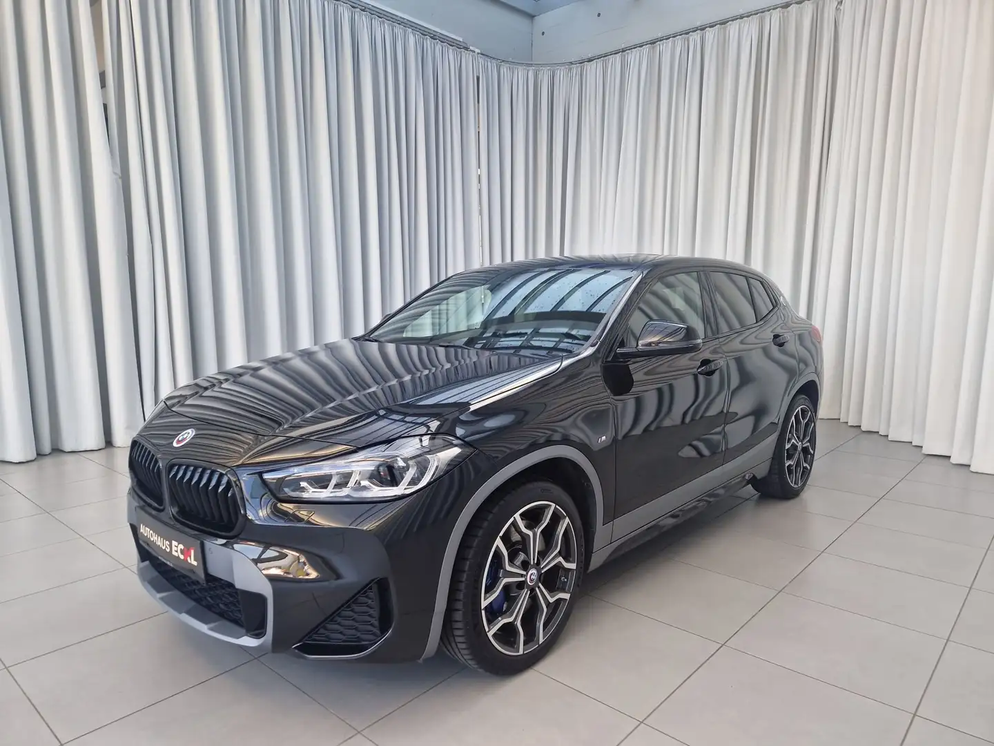 BMW X2 xDrive 18d KlimaA LM SoundSys Schwarz - 2