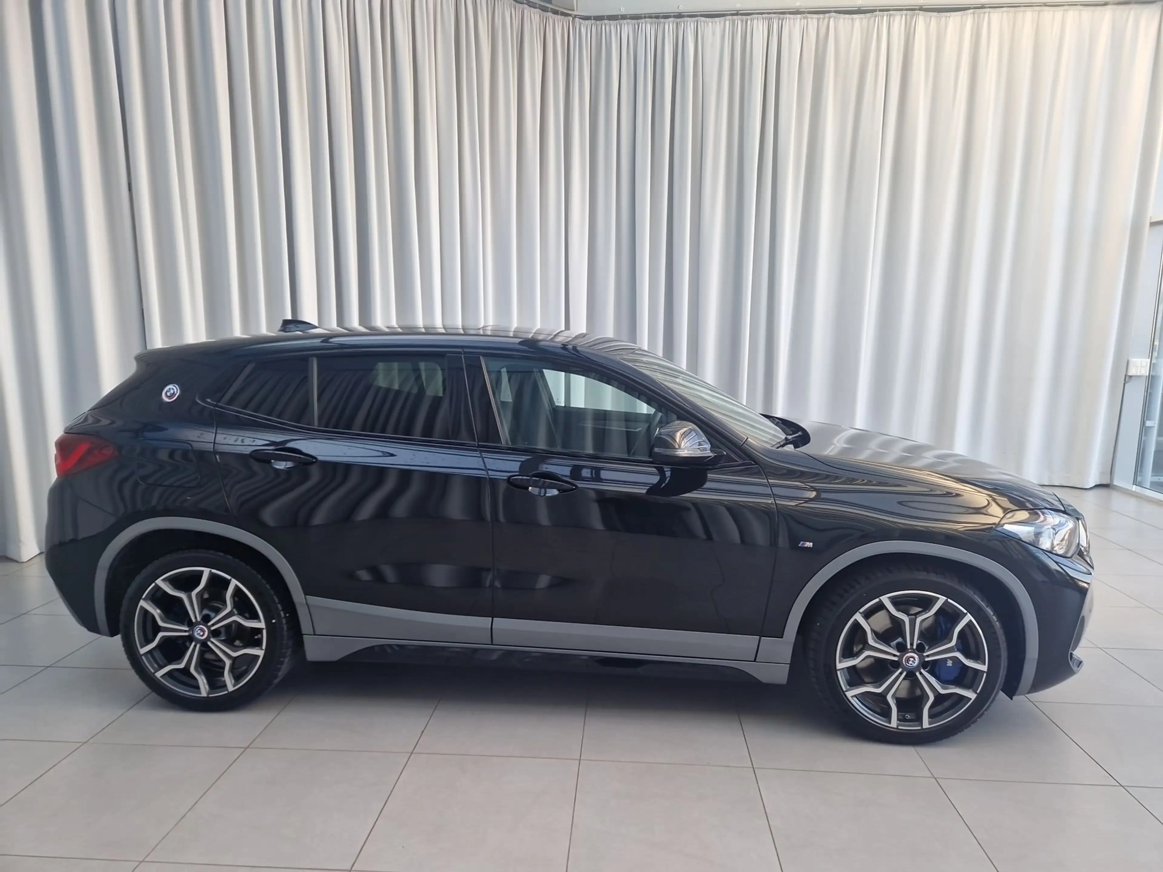 BMW X2 xDrive 18d KlimaA LM SoundSys — photo 4
