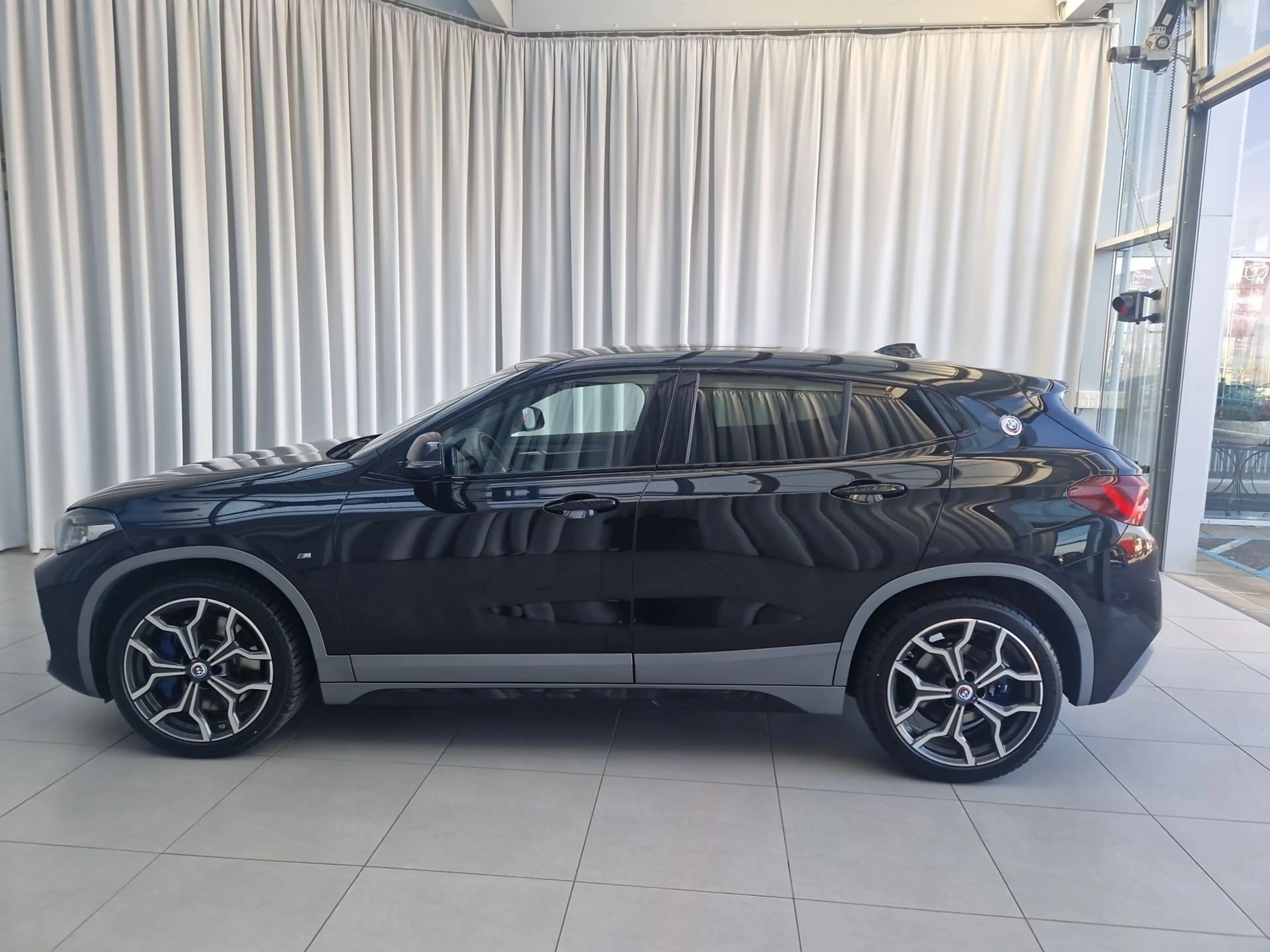 BMW X2 xDrive 18d KlimaA LM SoundSys — photo 7