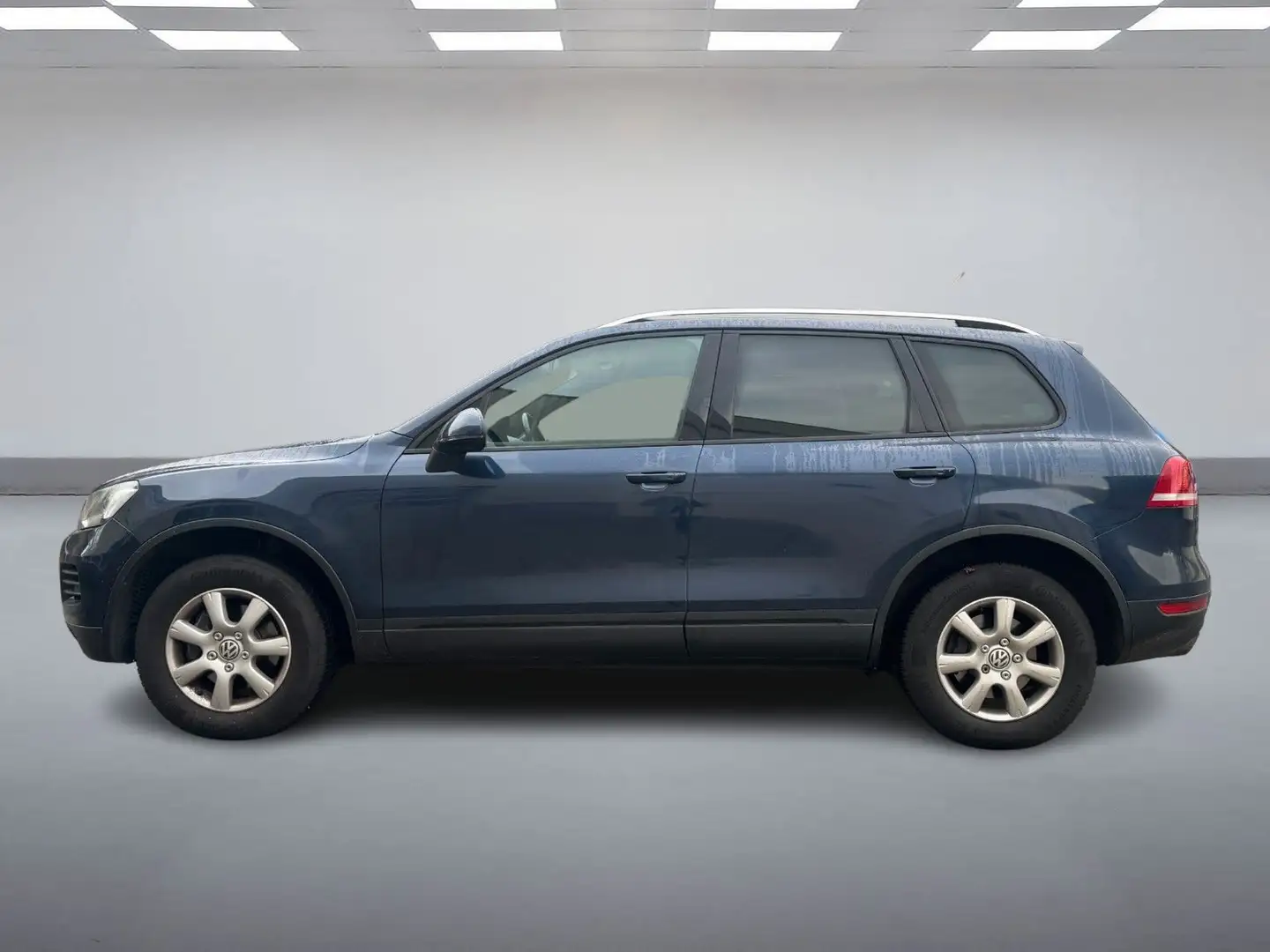 Volkswagen Touareg V6 TDI*2. Hand*Scheckheft*AHK Blau - 2