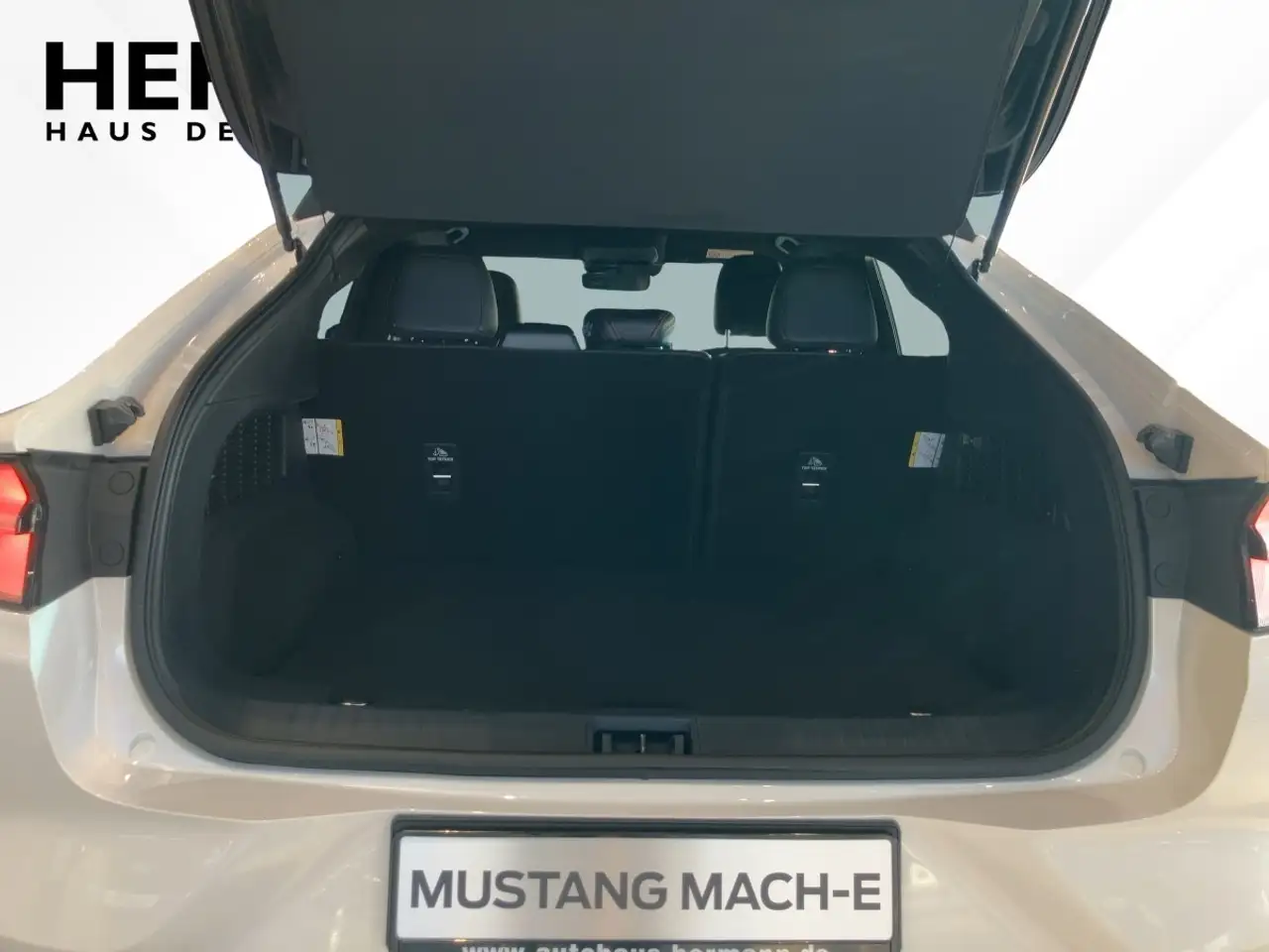 Ford Mustang Mach-E PREMIUM EXT.RANGE*ACC*LED*MY2024 6