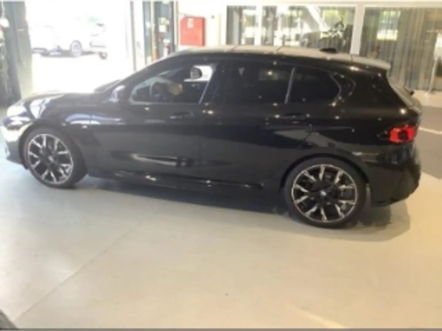 BMW 120 i M-Sport neues Modell Sommer19'' PANO H/K Ad-M-Fa Schwarz - 2