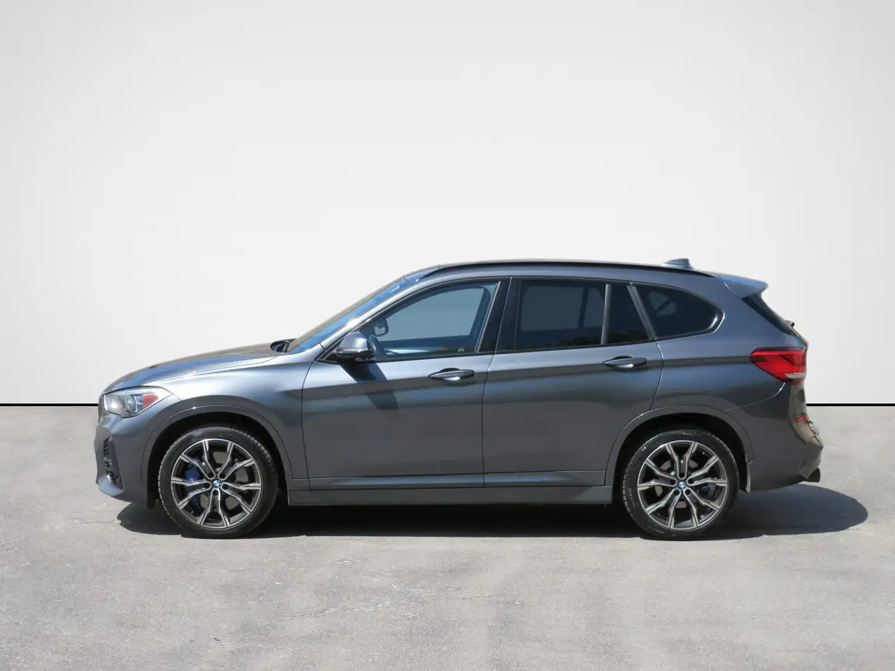 BMW X1 снимка BMW X1